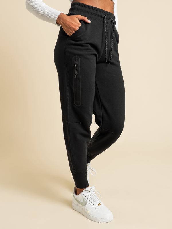 Shop Nike NSW Tech Fleece Pants CW4292-010 black | SNIPES USA