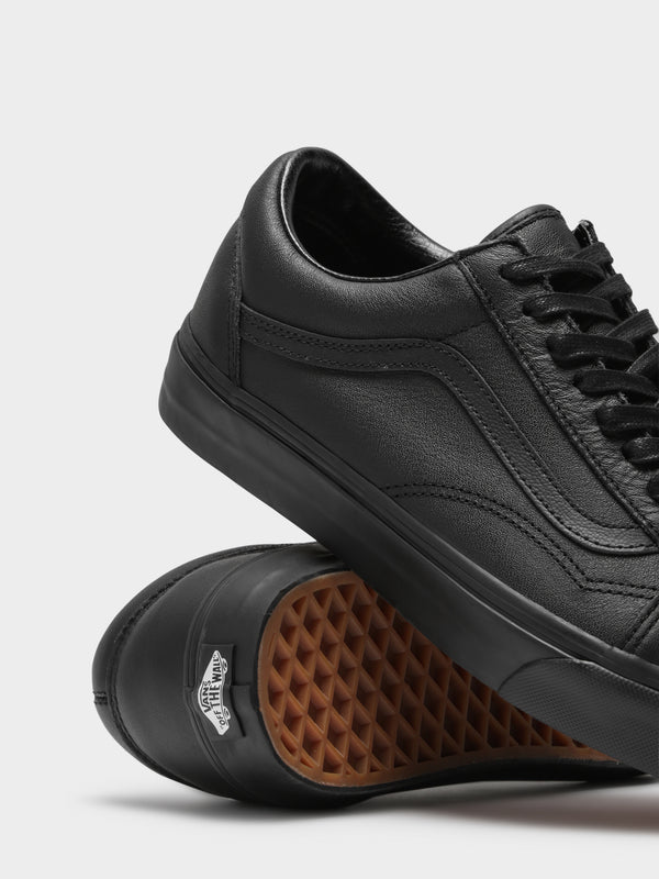 Black leather old store skool vans womens