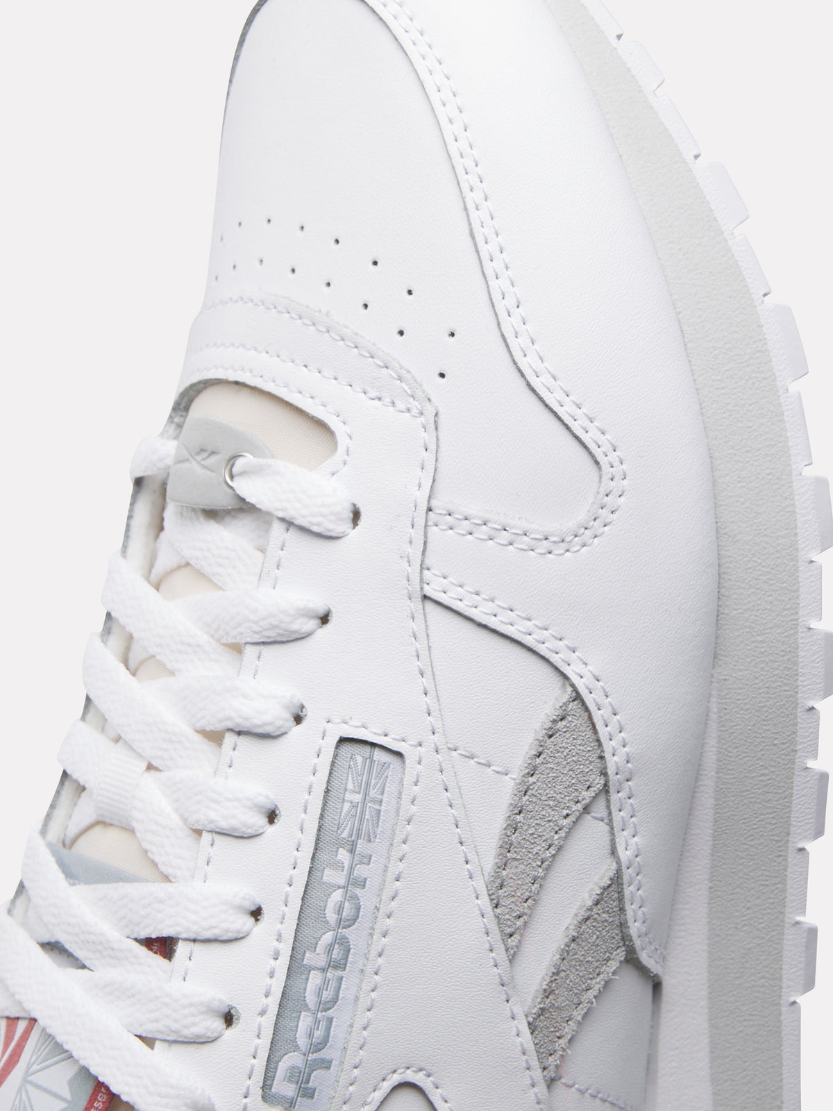 Reebok Unisex Classic Leather Sneaker | Cloud White/Pugry3/Pugry2