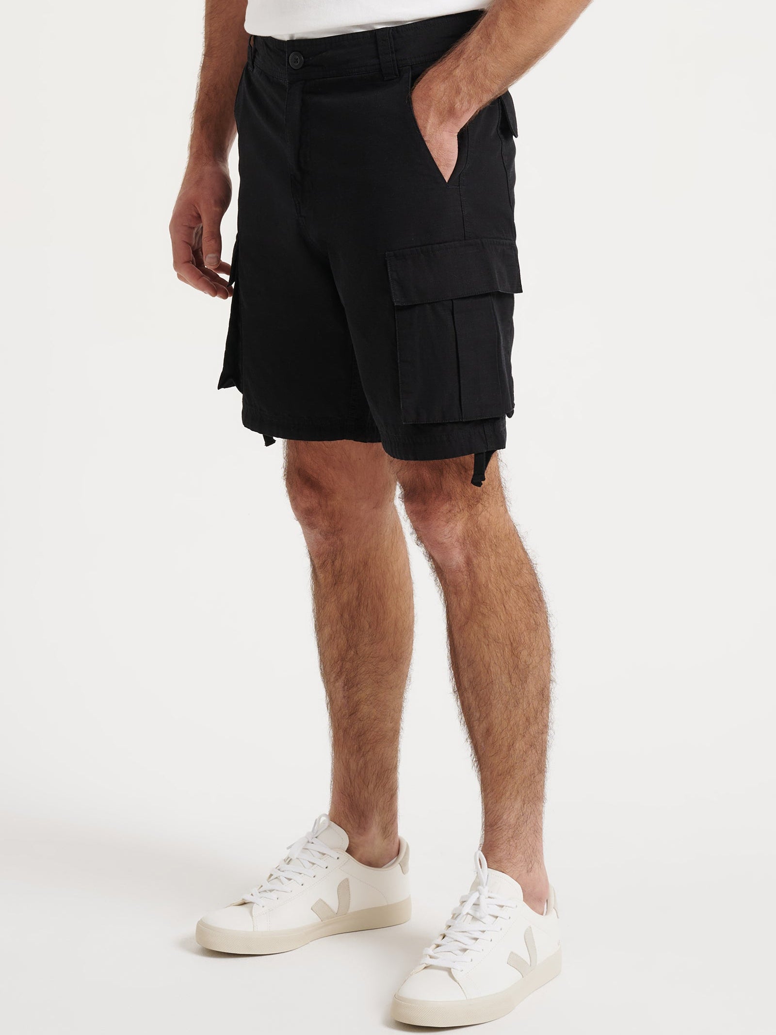 Wyatt Cargo Shorts in Black