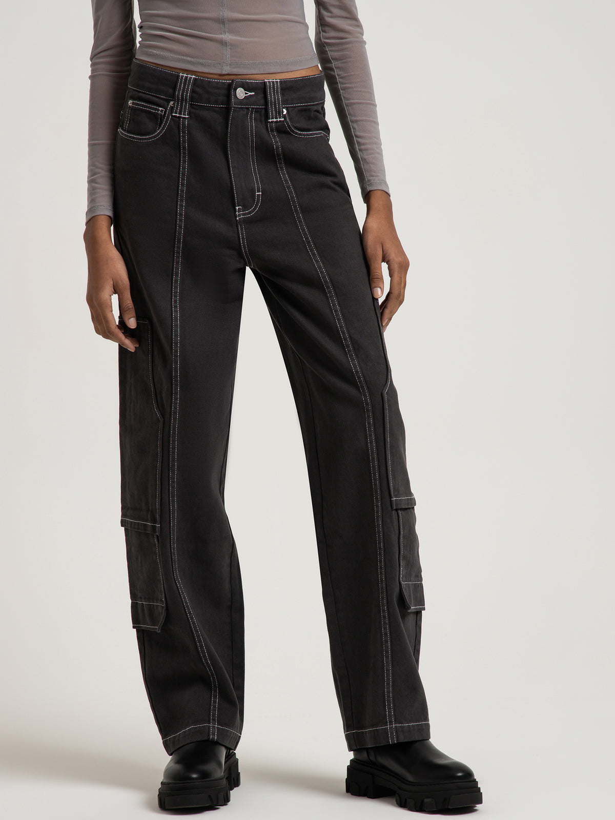 Beyond Her Delta Mid Rise Cargo Pants in Charcoal | Charcoal