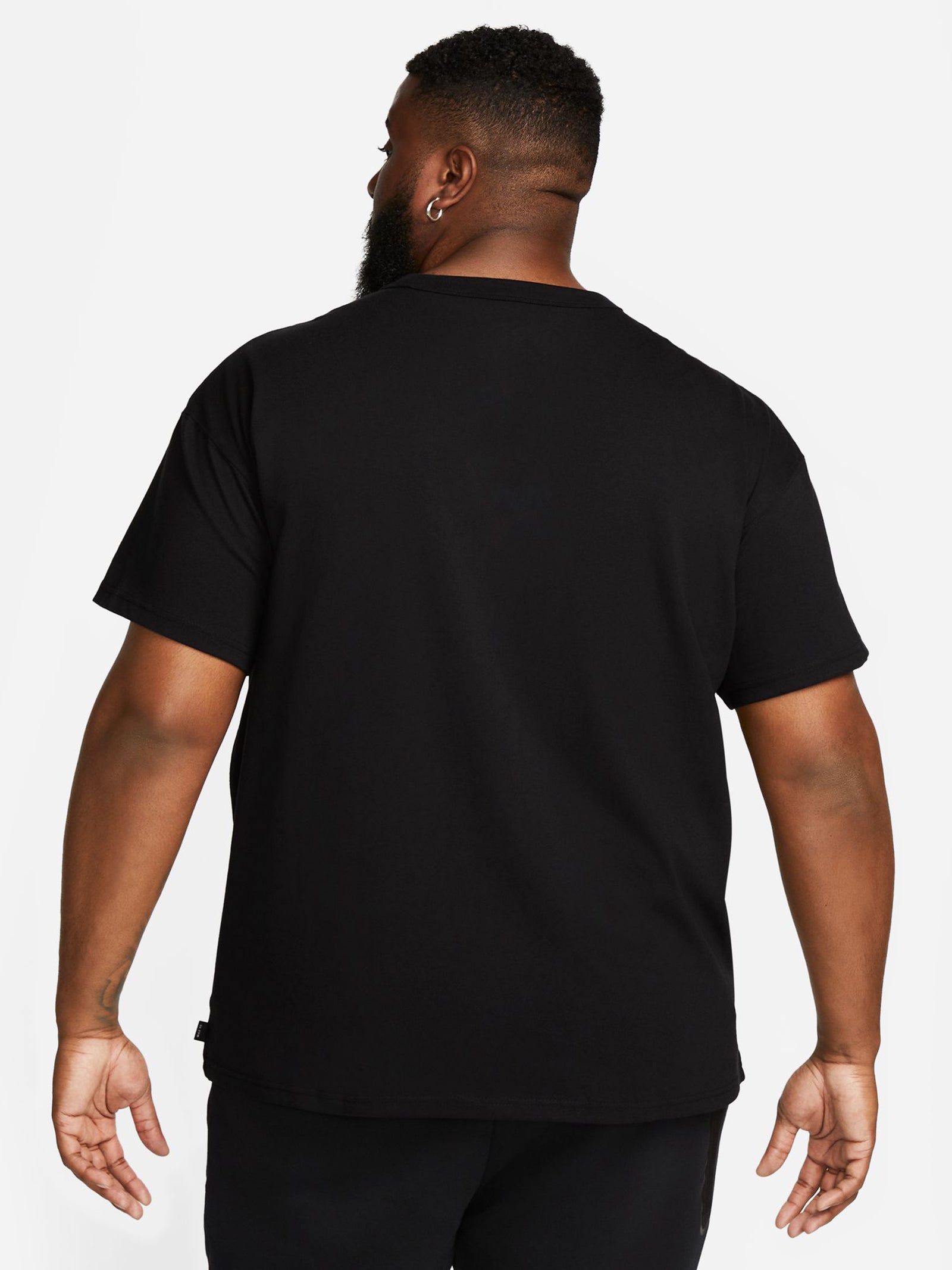 Sportswear Premium Essentials T-Shirt in Black