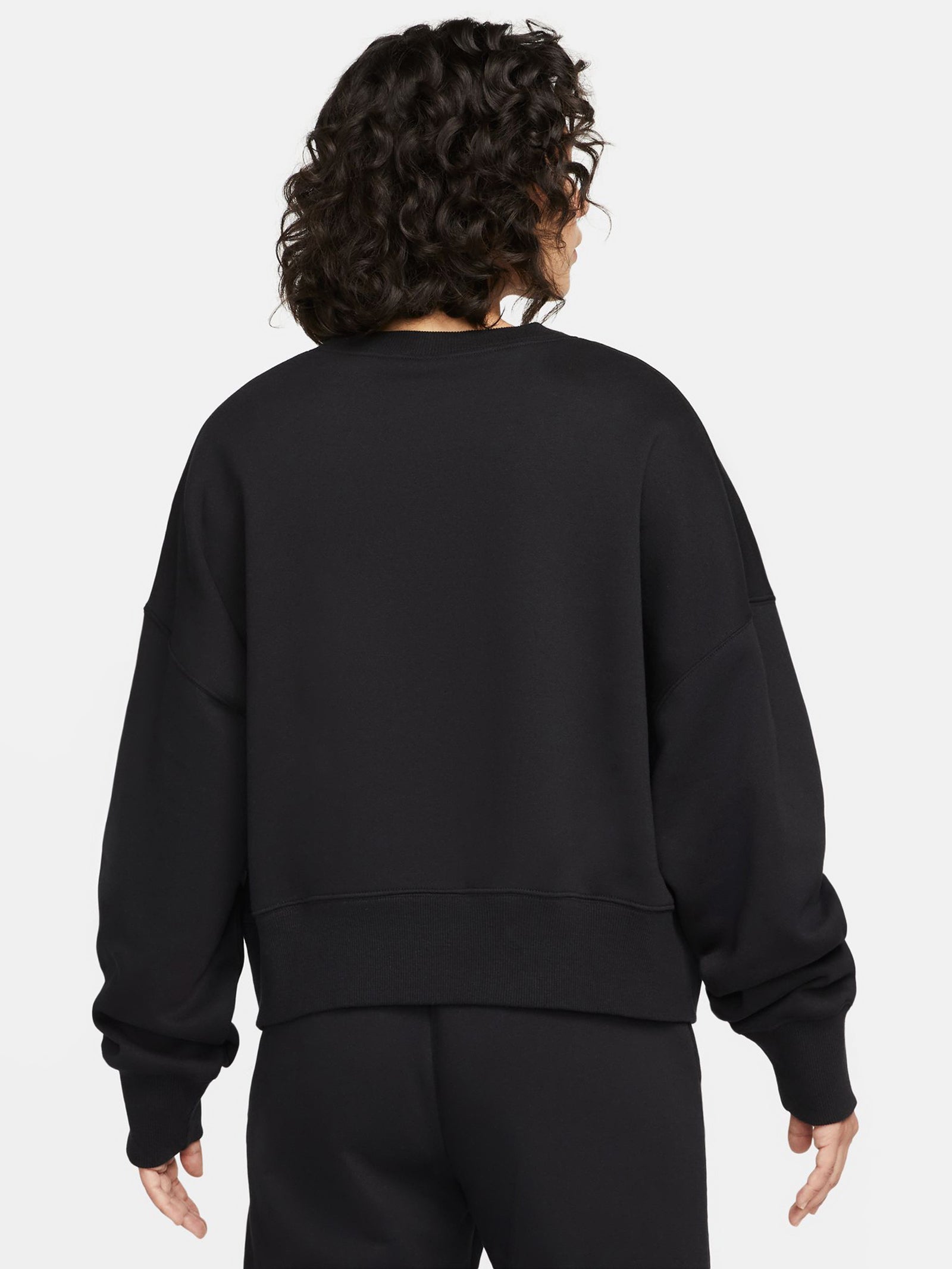 Sportswear Phoenix Fleece Oversized Crew in Black - Glue Store