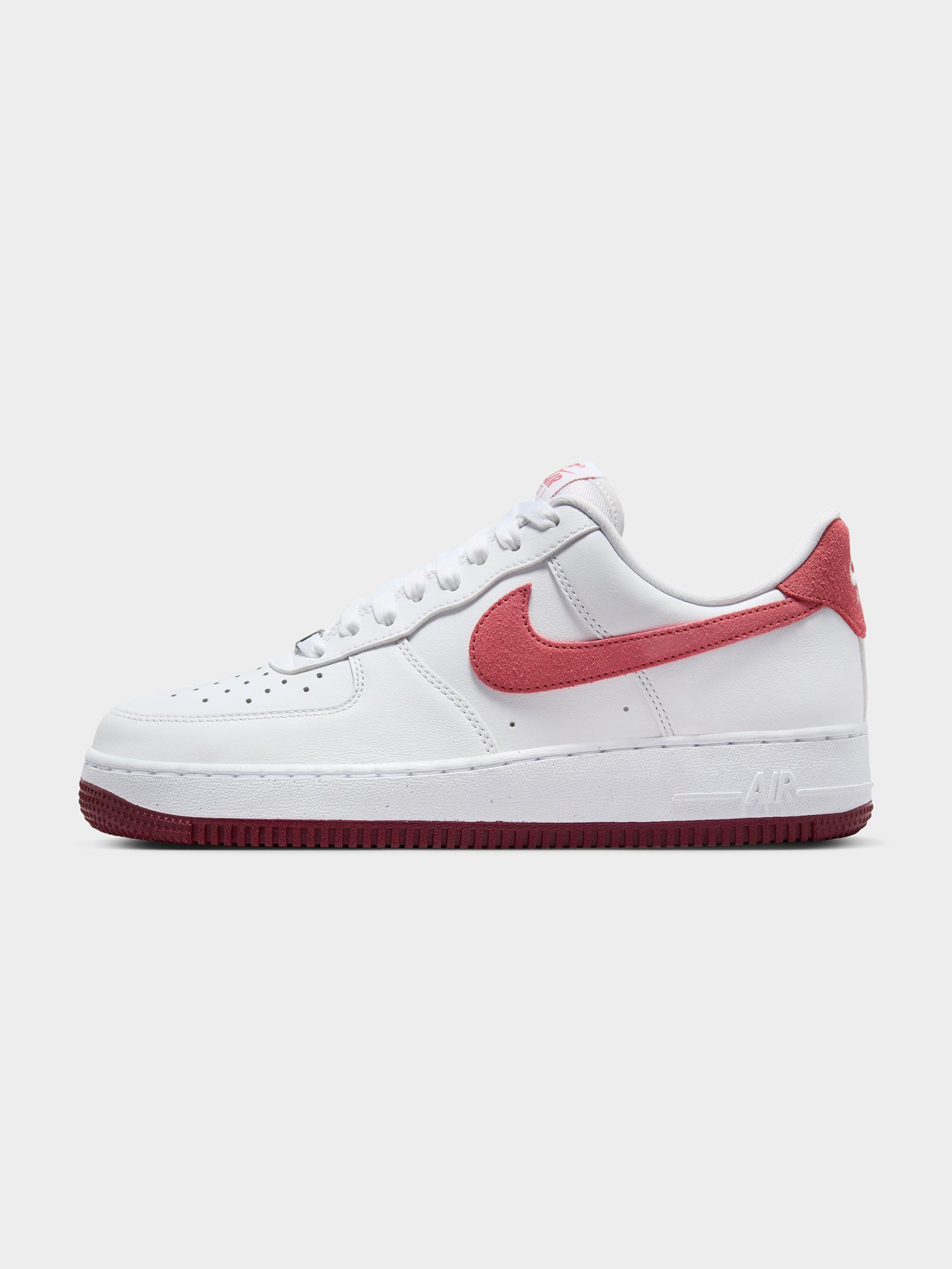 Team red nike deals air force 1