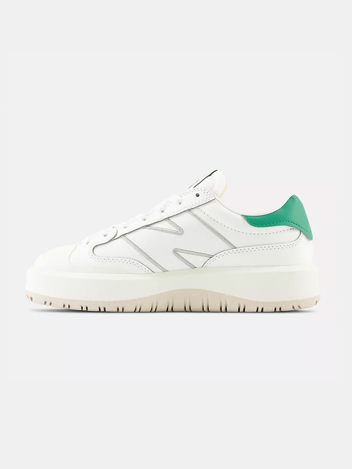 New Balance Unisex CT302 Sneakers in White & Green | White/Green