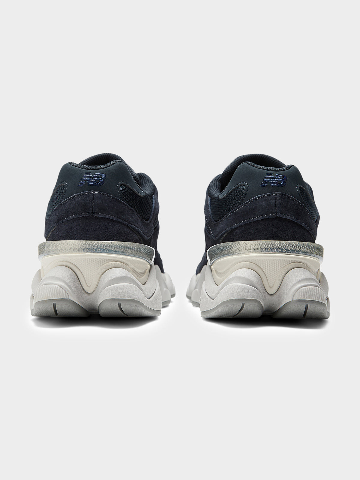 New Balance Unisex 9060 Sneakers in Navy | Navy