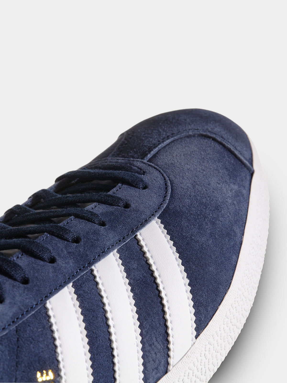 Adidas Unisex Gazelle Sneakers | Collegiate Navy/White/Gold Met