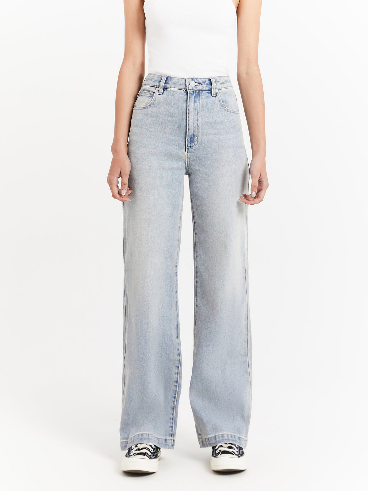 Abrand 94 High & Wide Jada Jeans in Light Vintage Blue | Light Vintage Blue