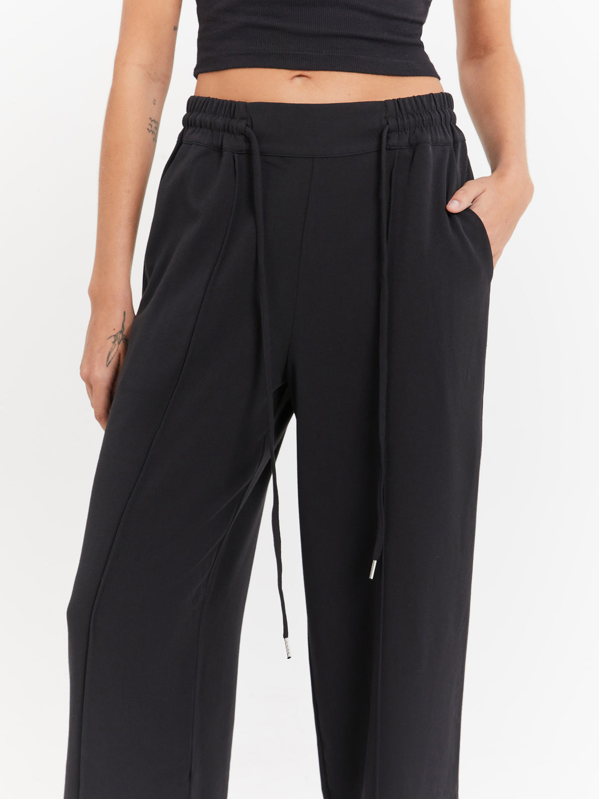 Ena Pelly Macy Woven Pants in Black | Black