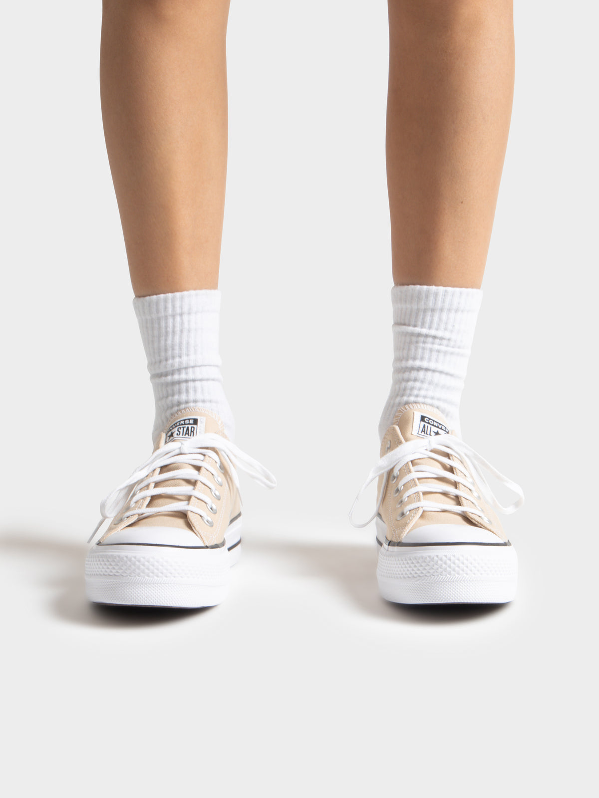 Converse Womens Chuck Taylor All Star Lift Low Top Sneakers in Oat Milk | Oatmeal