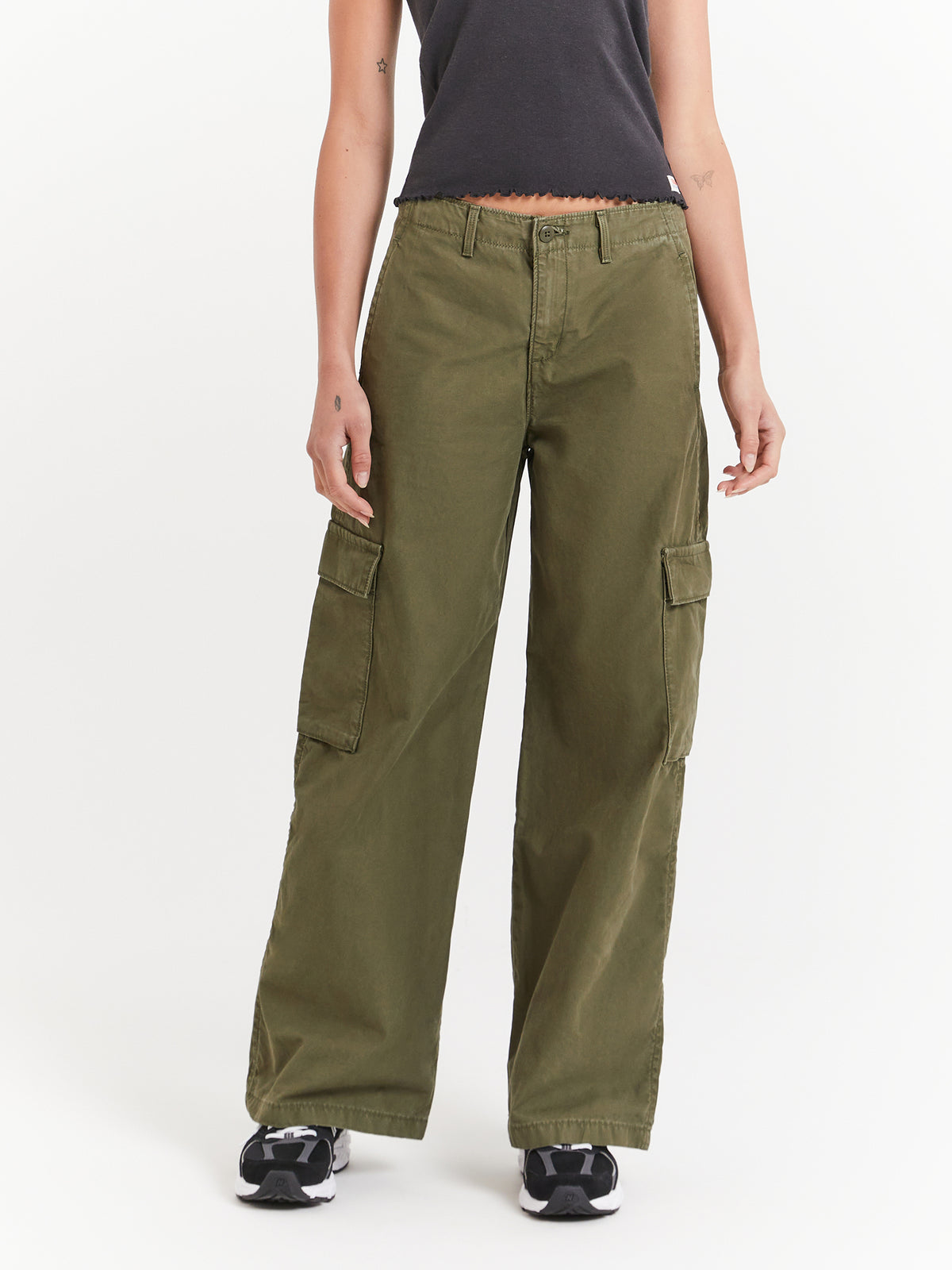 Levis Baggy Cargo Pants in Olive Night Green | Olive