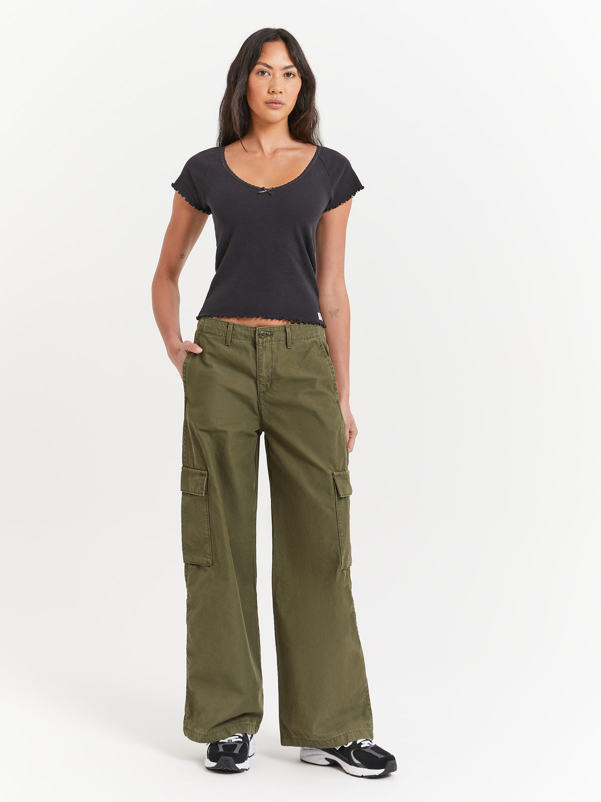 Levis Baggy Cargo Pants in Olive Night Green | Olive