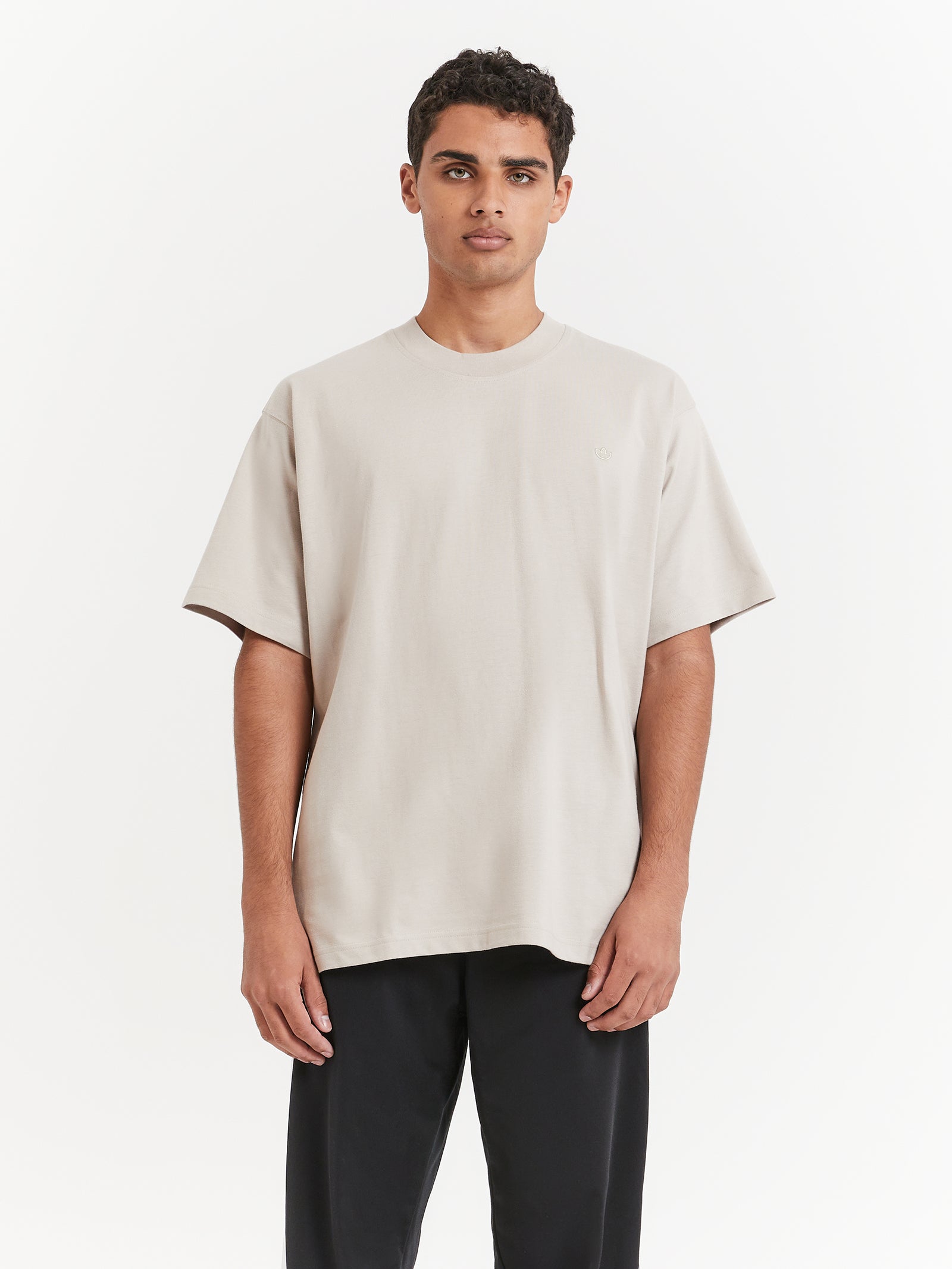 Adicolor Contempo T-Shirt in Wonder Beige