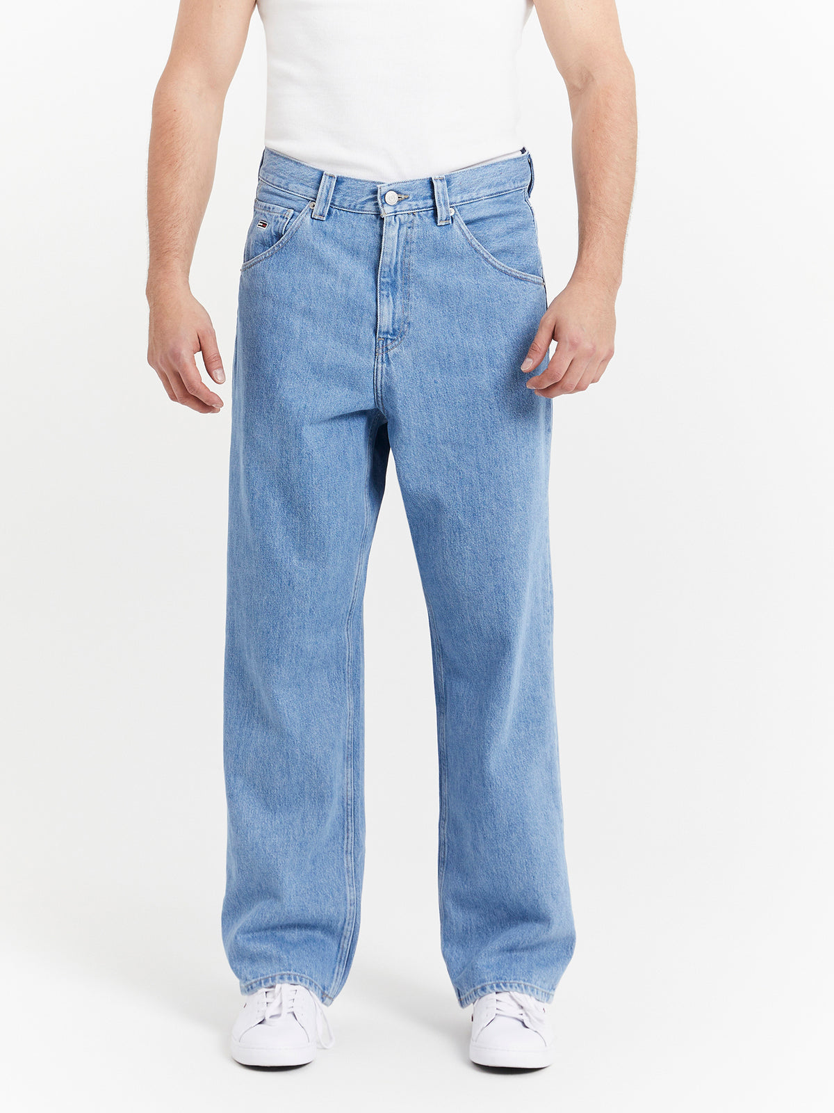 Tommy Hilfiger Aiden Baggy Faded Jeans in Light Denim | Denim