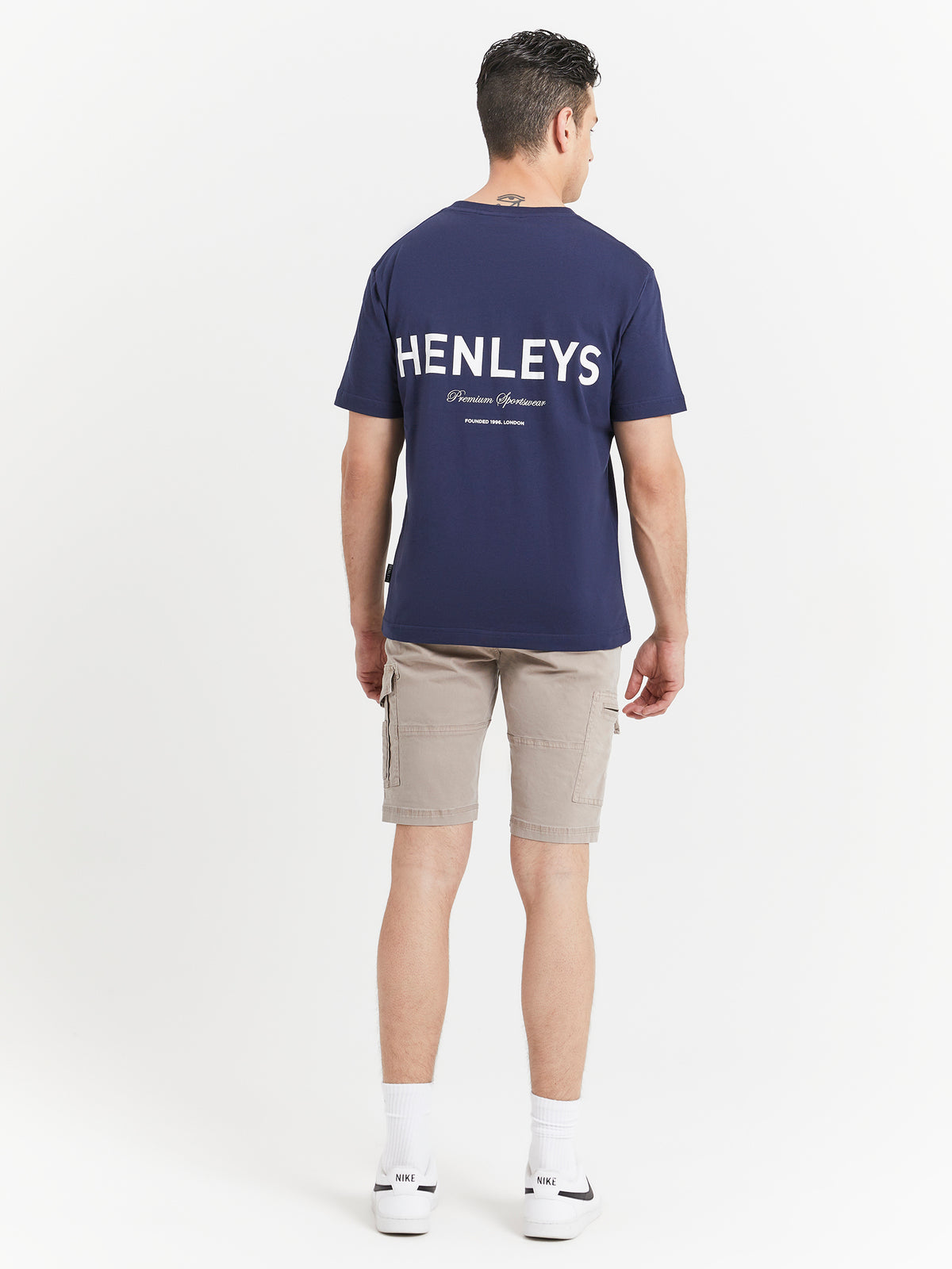 Henleys Contender T-Shirt in Navy | Navy