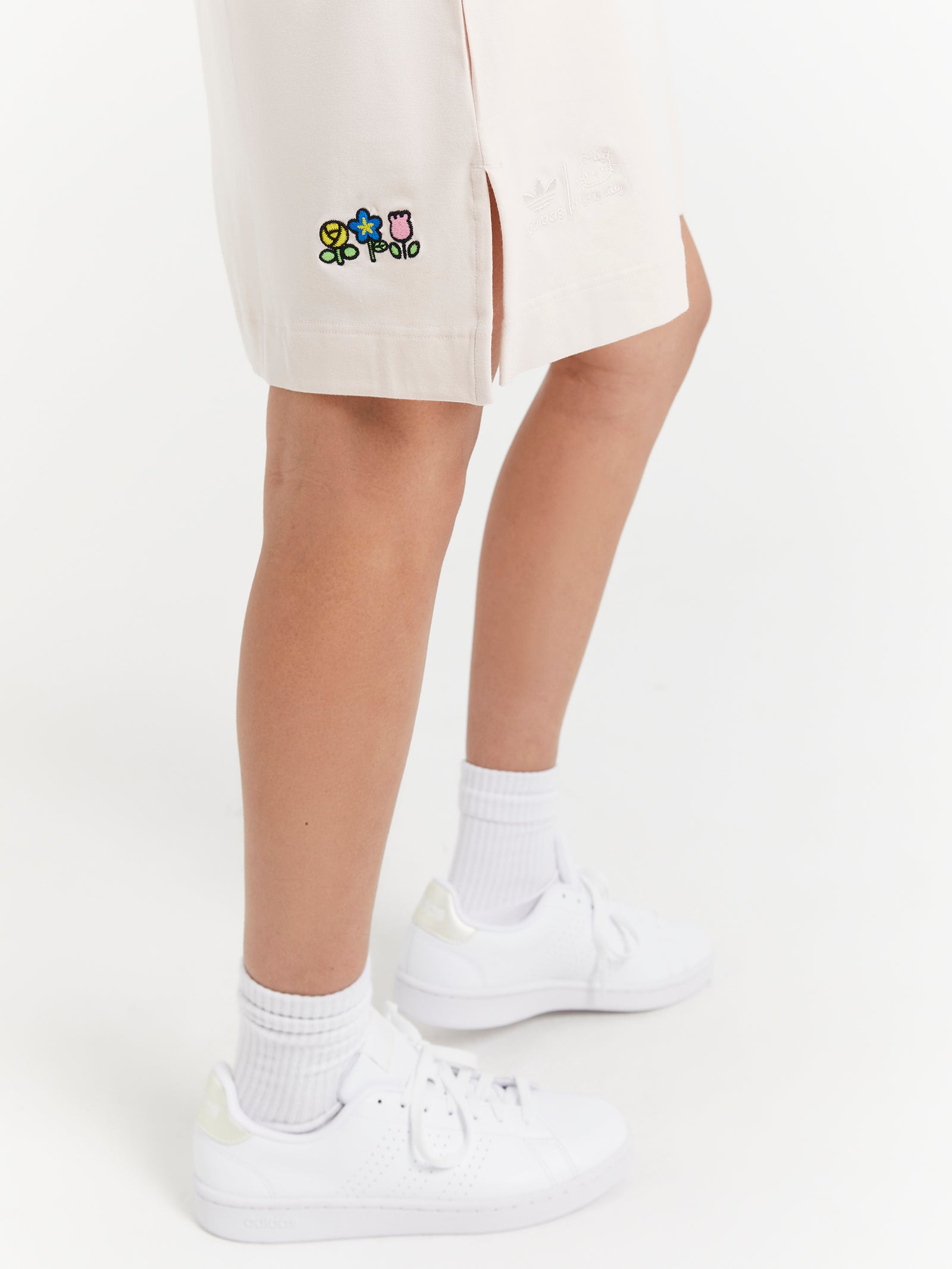 adidas Women's Originals X Hello Kitty Joggers Wonder Quartz