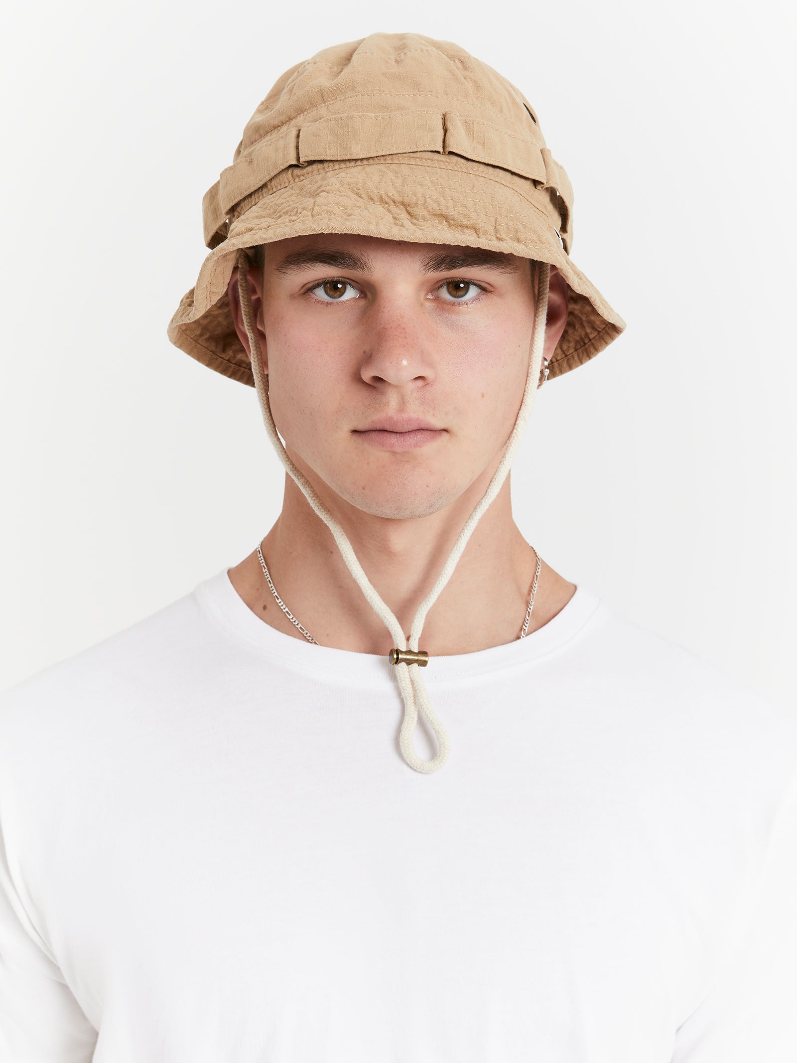 Wyatt Bucket Hat in Creme