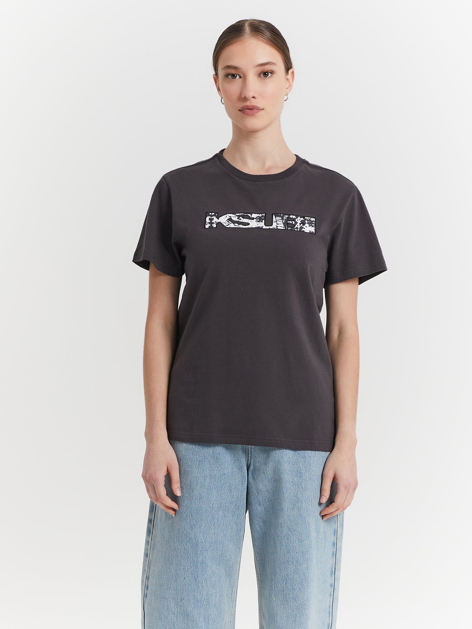 Sott Graf Klassic Short Sleeve T-Shirt in Charcoal - Glue Store