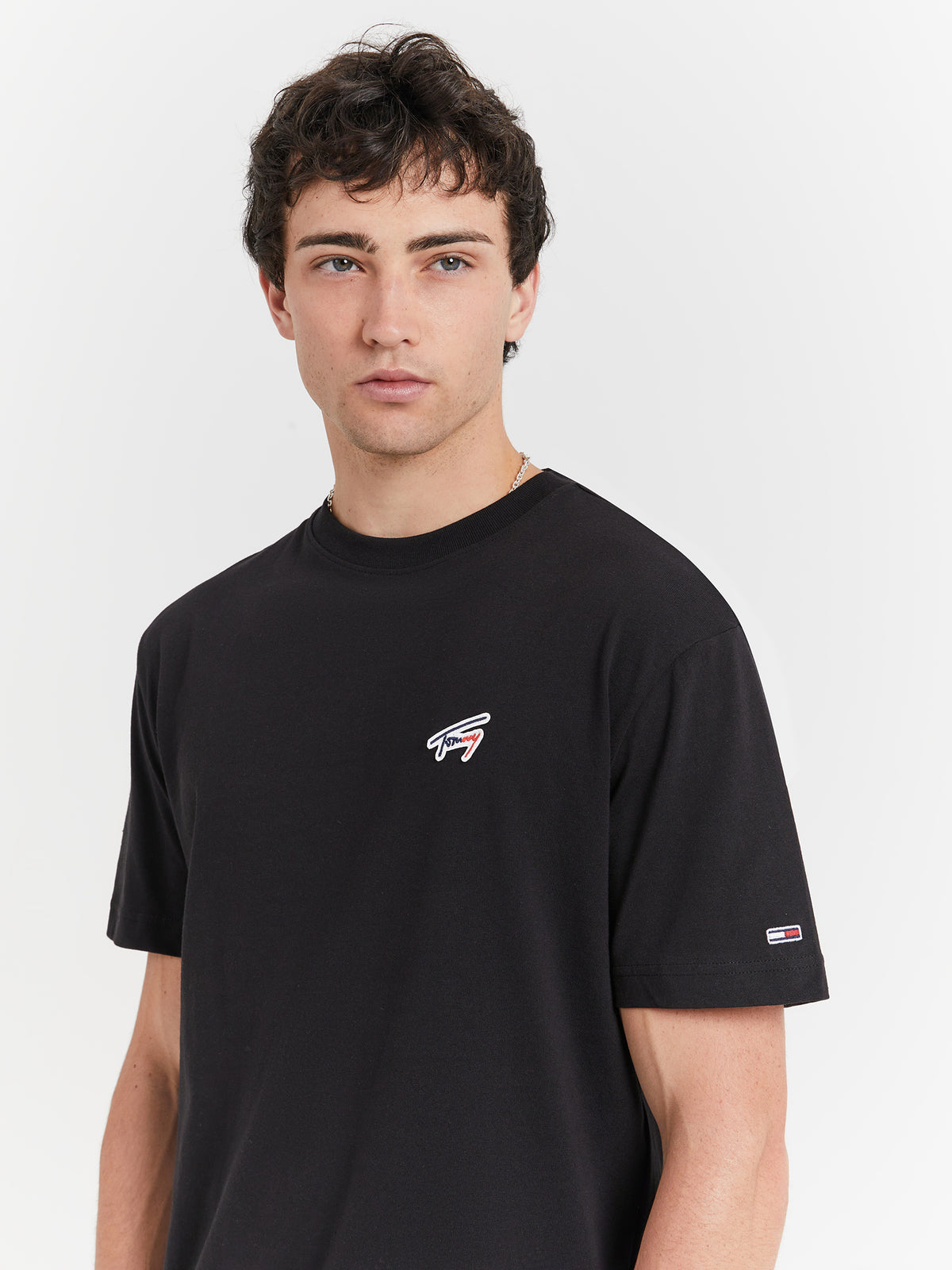 Tommy Hilfiger Classic Signature T-Shirt in Black | Black