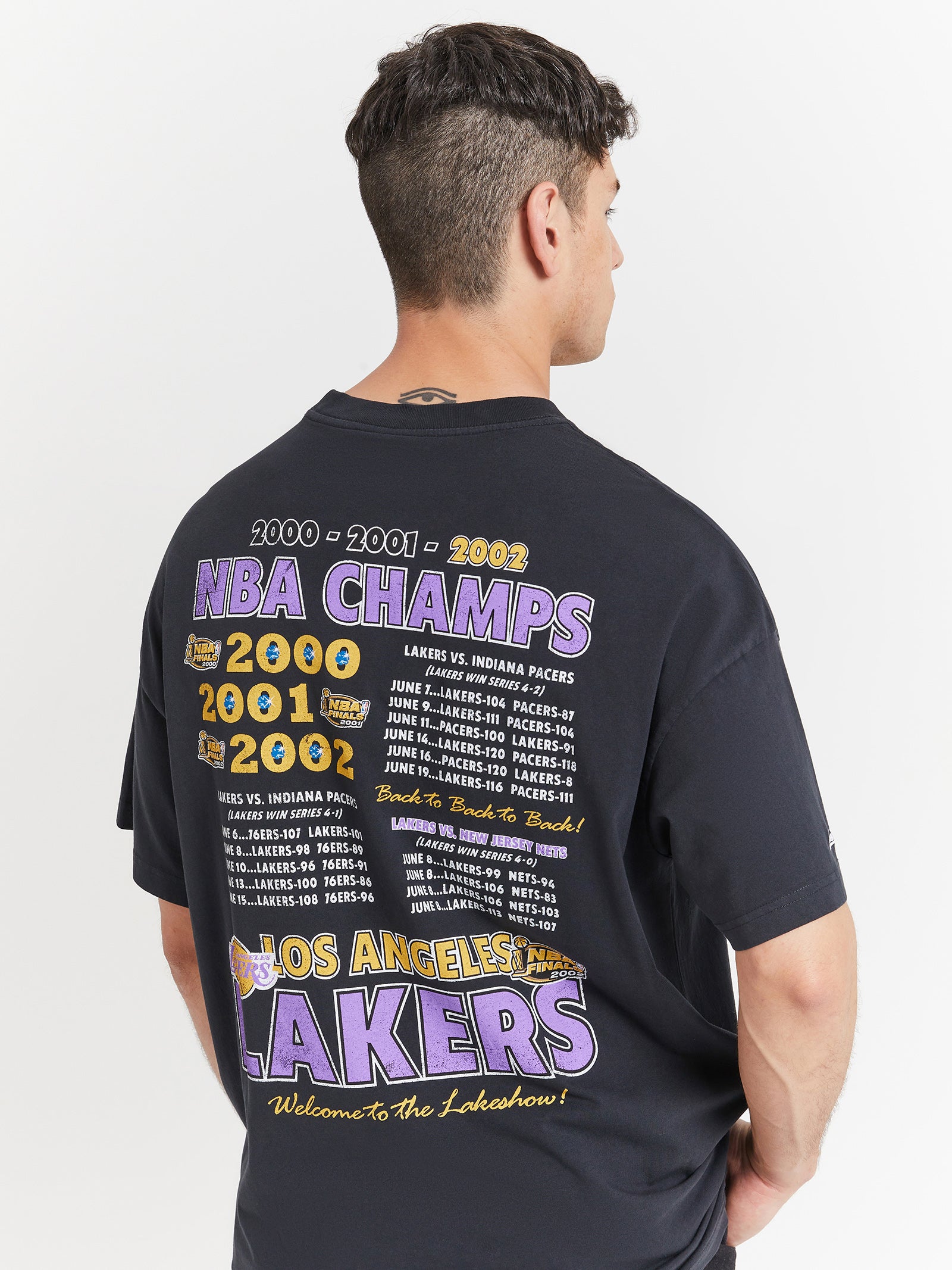 Mitchell & Ness NBA LA Lakers lake show t-shirt in grey