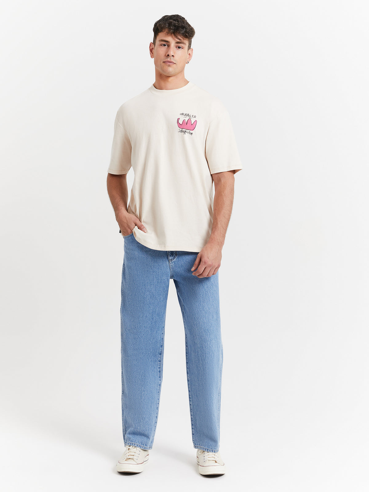 Wrangler Jakey Pedro Hats Off Slacker T-Shirt in Ecru | Ecru