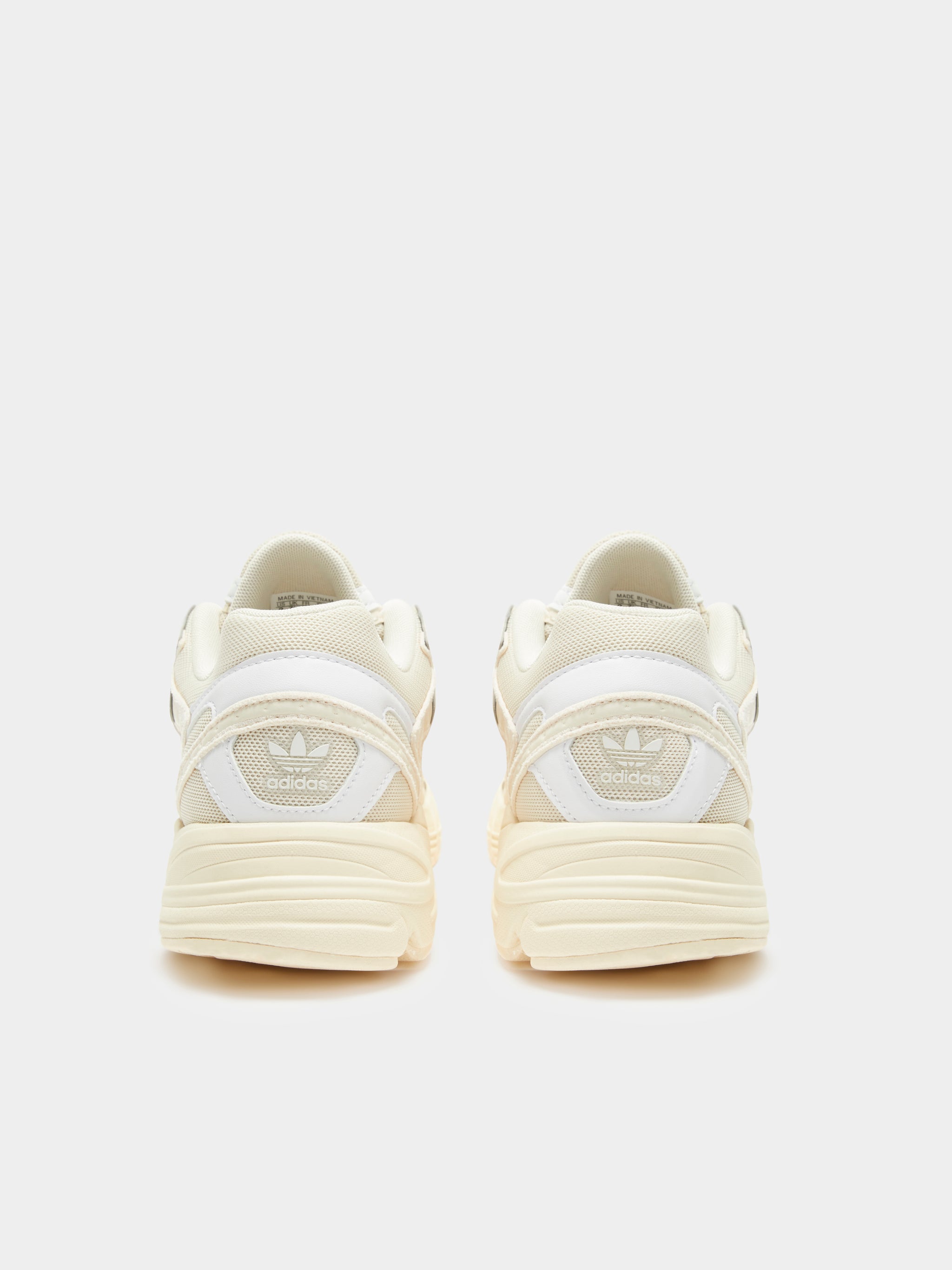 Womens Astir Sneakers in Wonder White & Cloud White