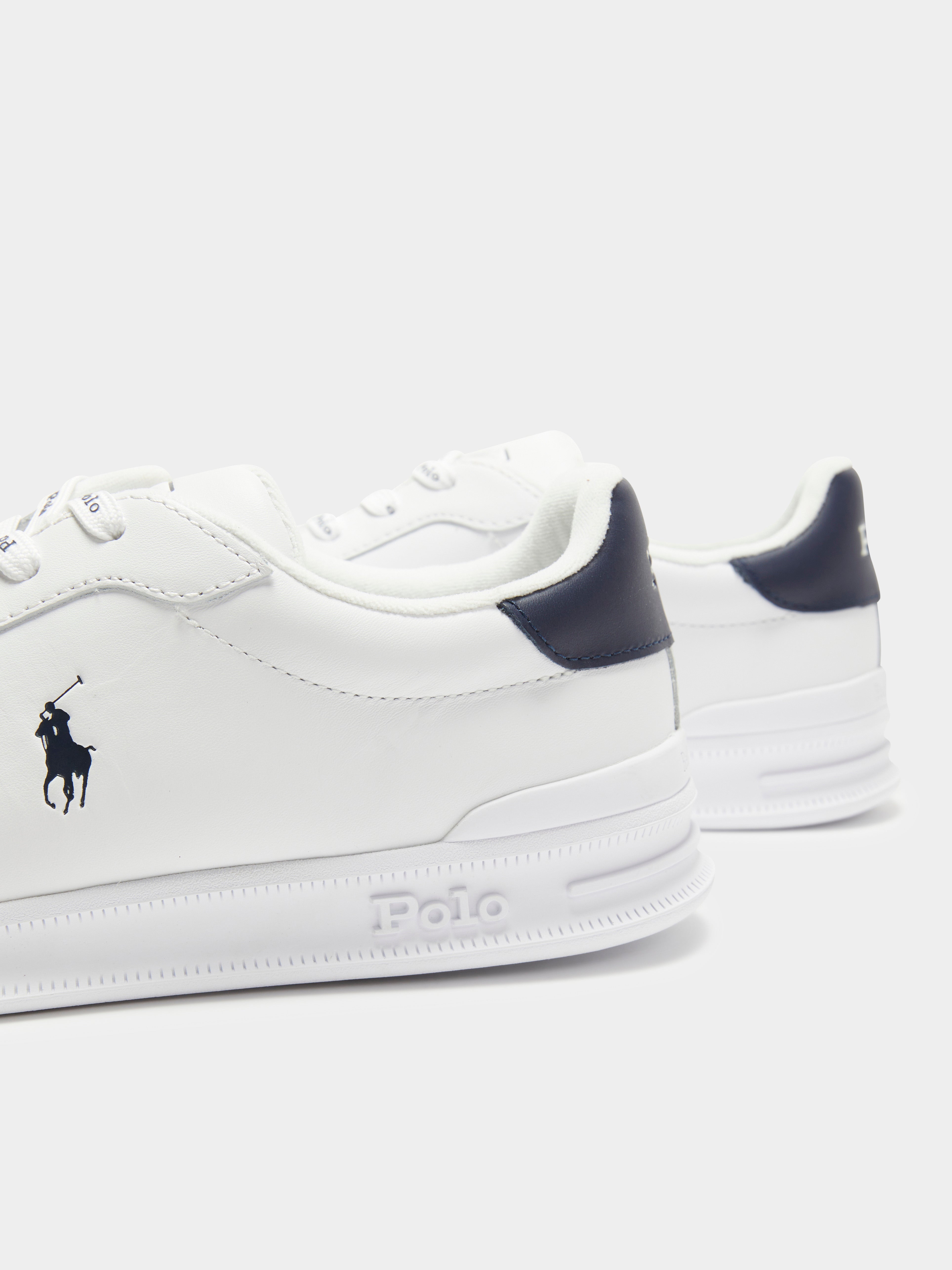 Heritage Court II Sneakers in White & Navy