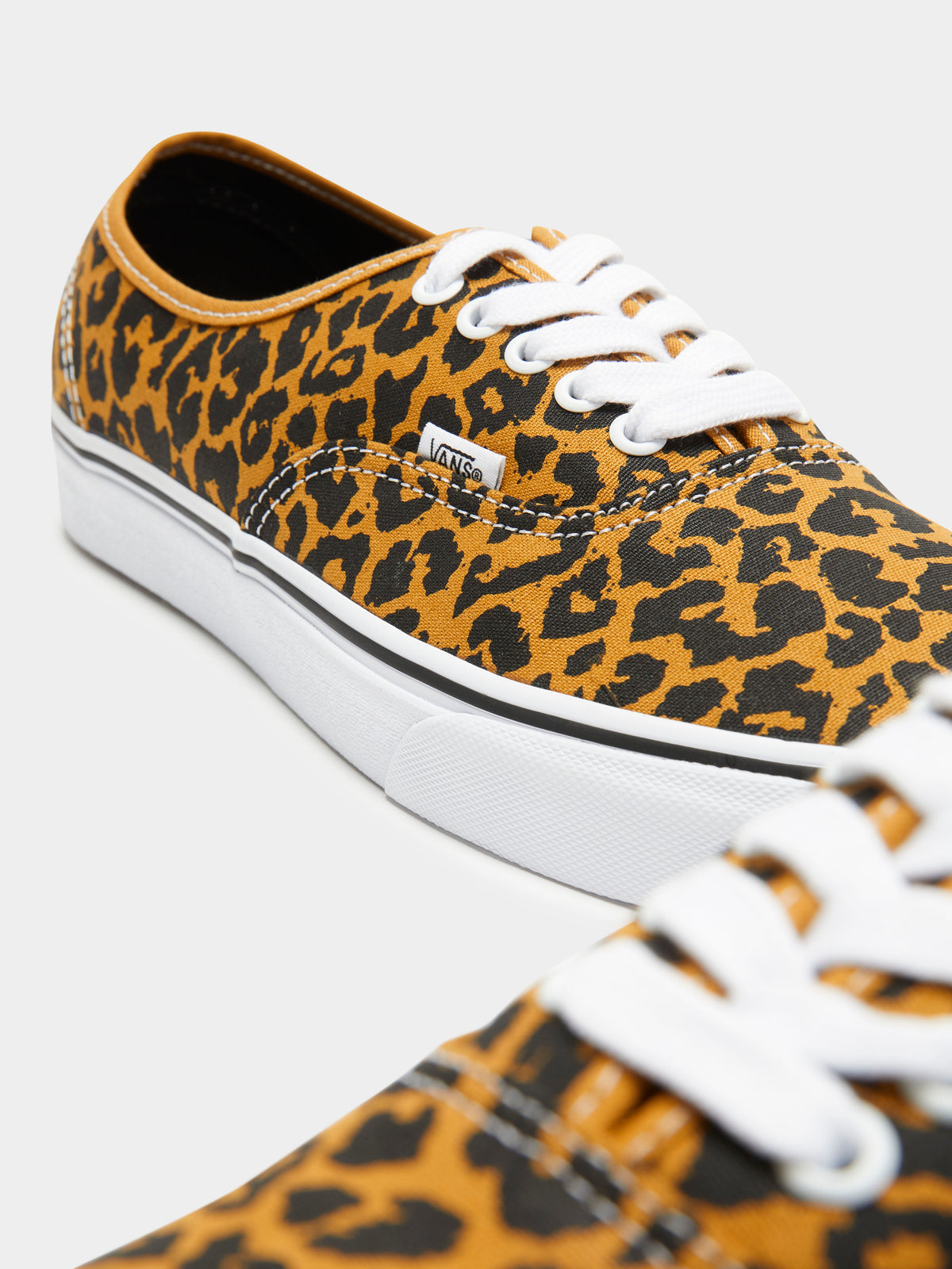 Vans Unisex Authentic Leopard Sneakers in Leopard Black & White | Leopard Black/White