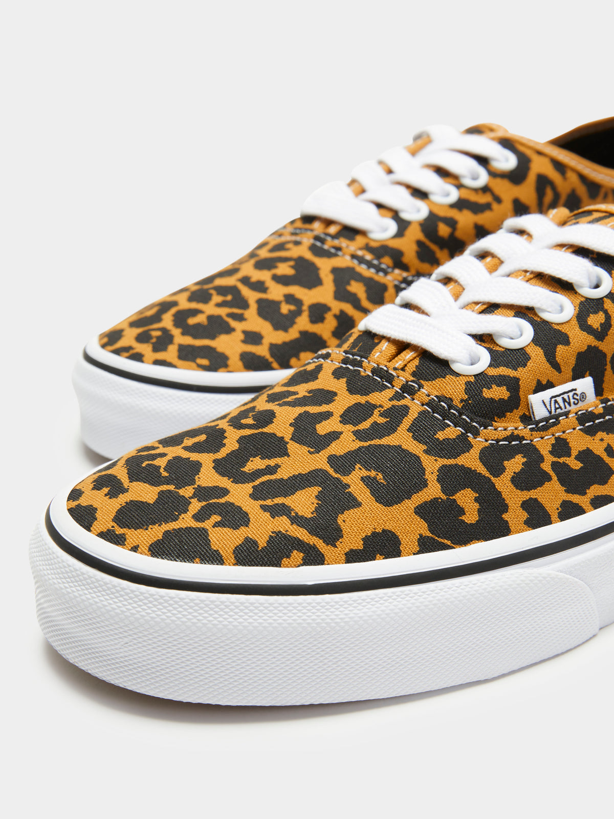 Vans Unisex Authentic Leopard Sneakers in Leopard Black & White | Leopard Black/White