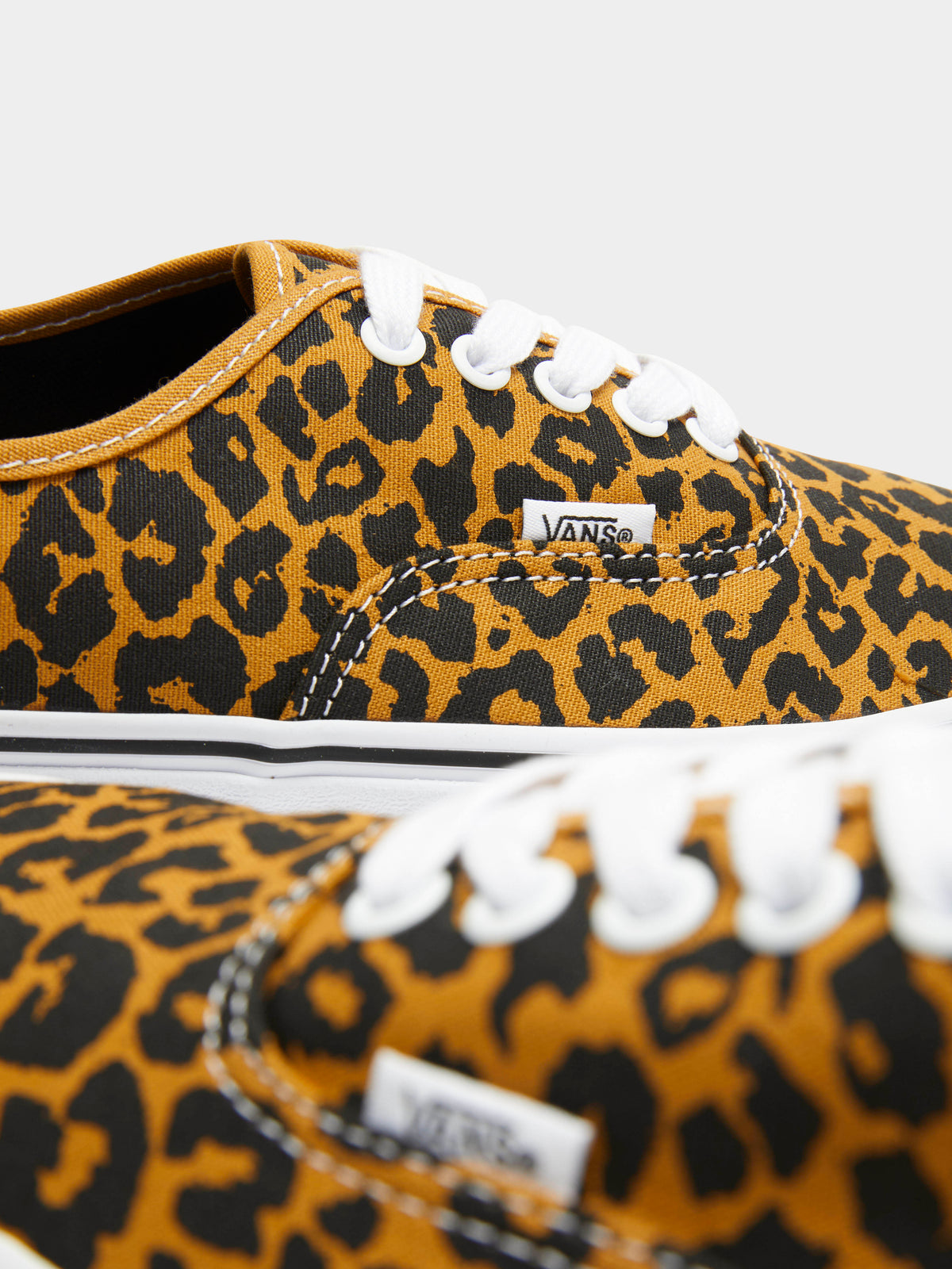 Vans Unisex Authentic Leopard Sneakers in Leopard Black & White | Leopard Black/White