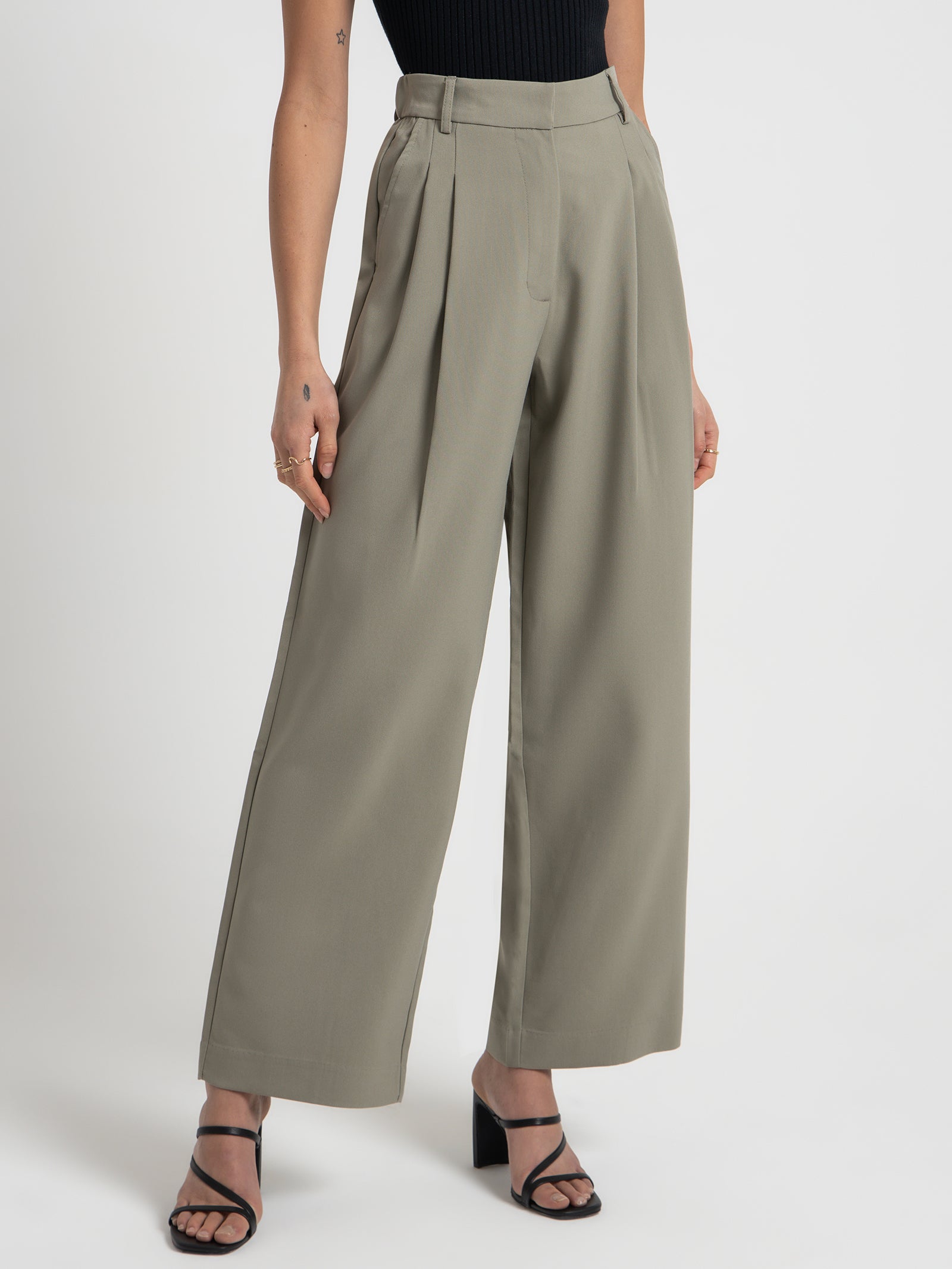 Manon Tailored Pant in Fog Green