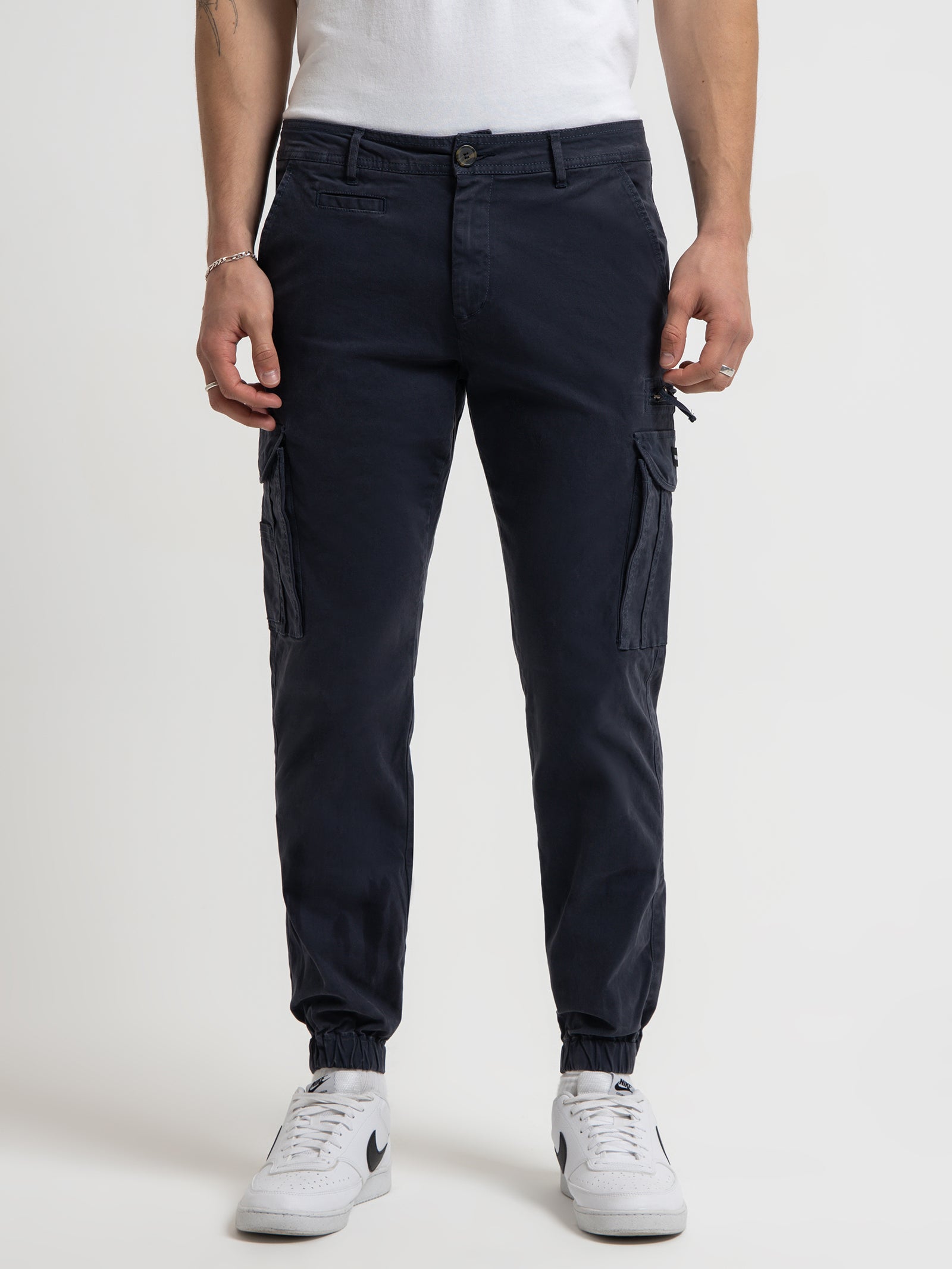 Henleys Eagle Pants in Dark Navy Dark navy | Glue Store