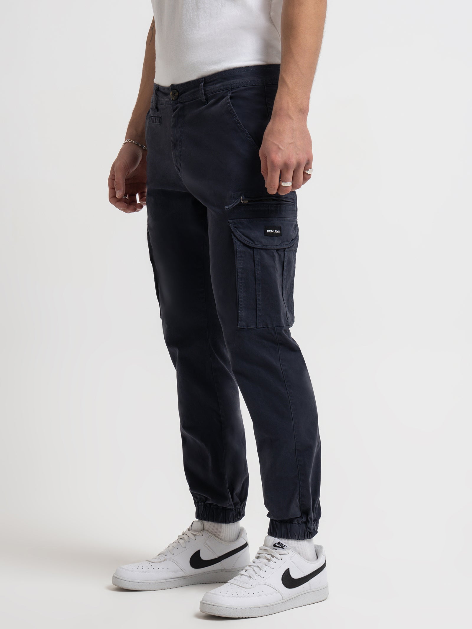 Henleys Eagle Pants in Dark Navy Dark navy | Glue Store