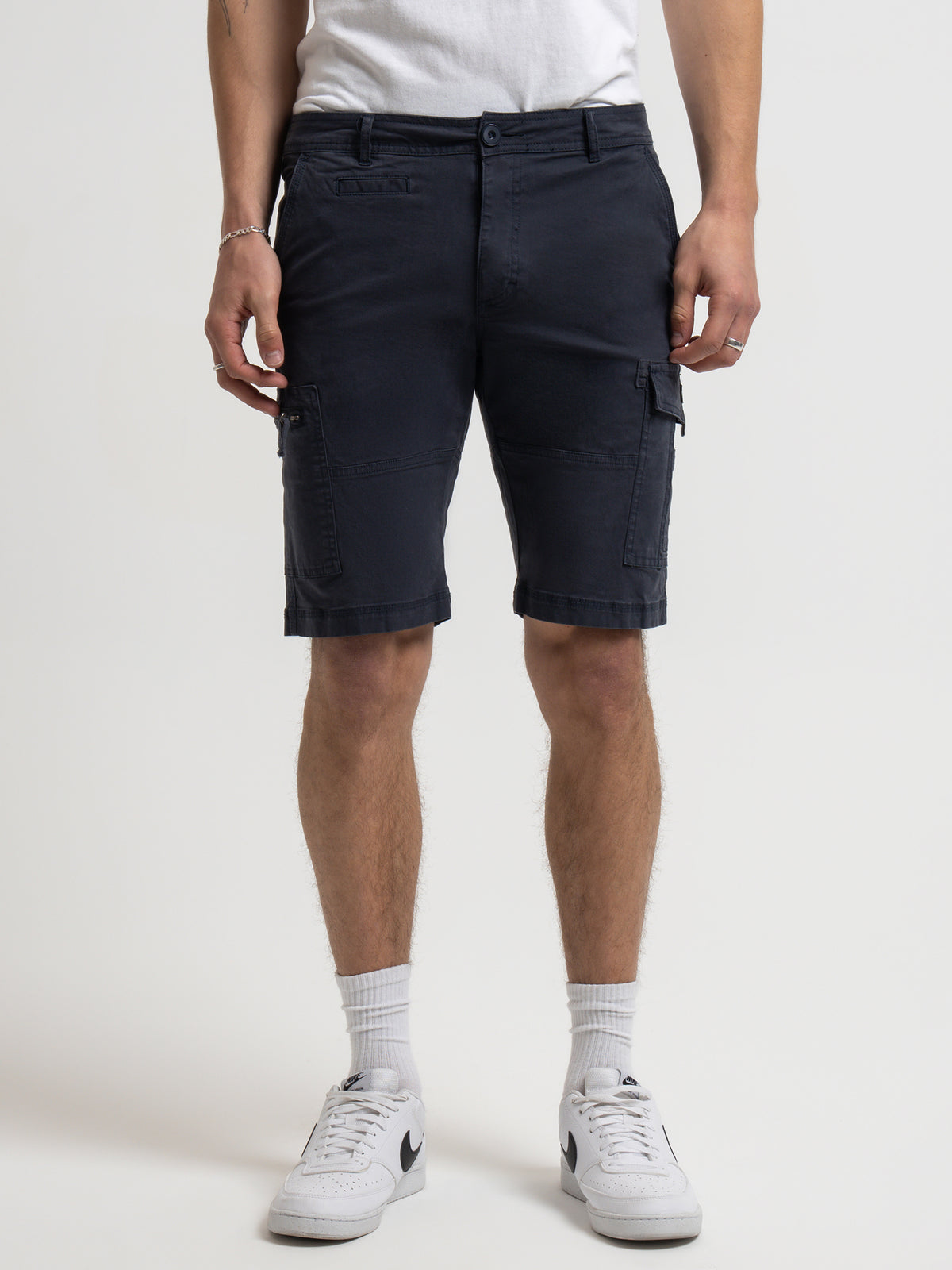 Henleys Leon Cargo Shorts in Dark Navy | Dark Navy