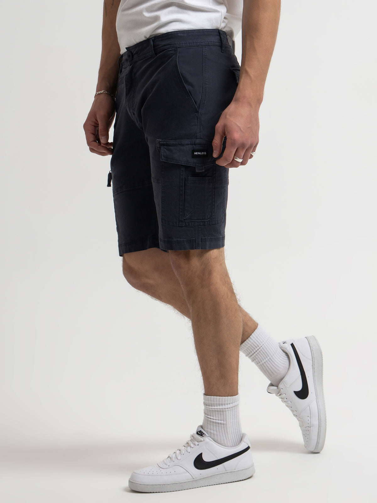 Henleys Leon Cargo Shorts in Dark Navy | Dark Navy