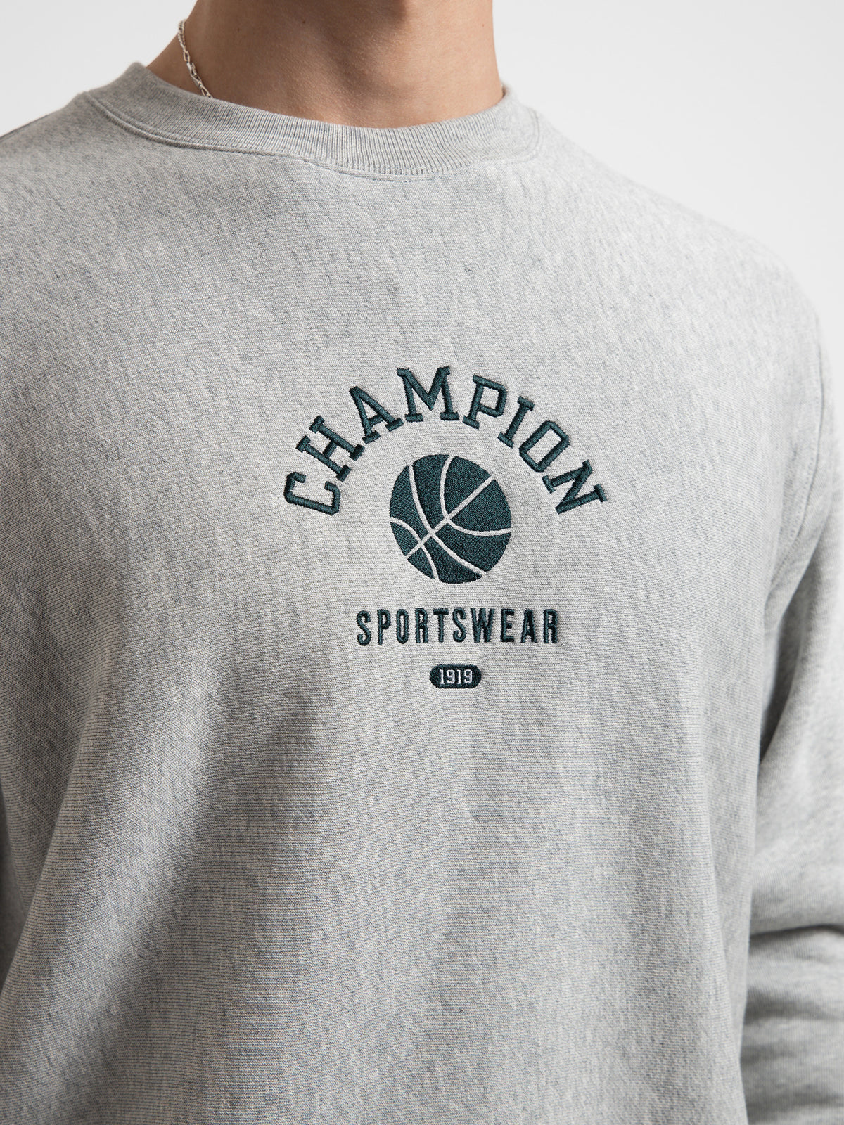 Champion Reverse Weave Clubhouse Crew in Oxford Heather | Oxford Hea