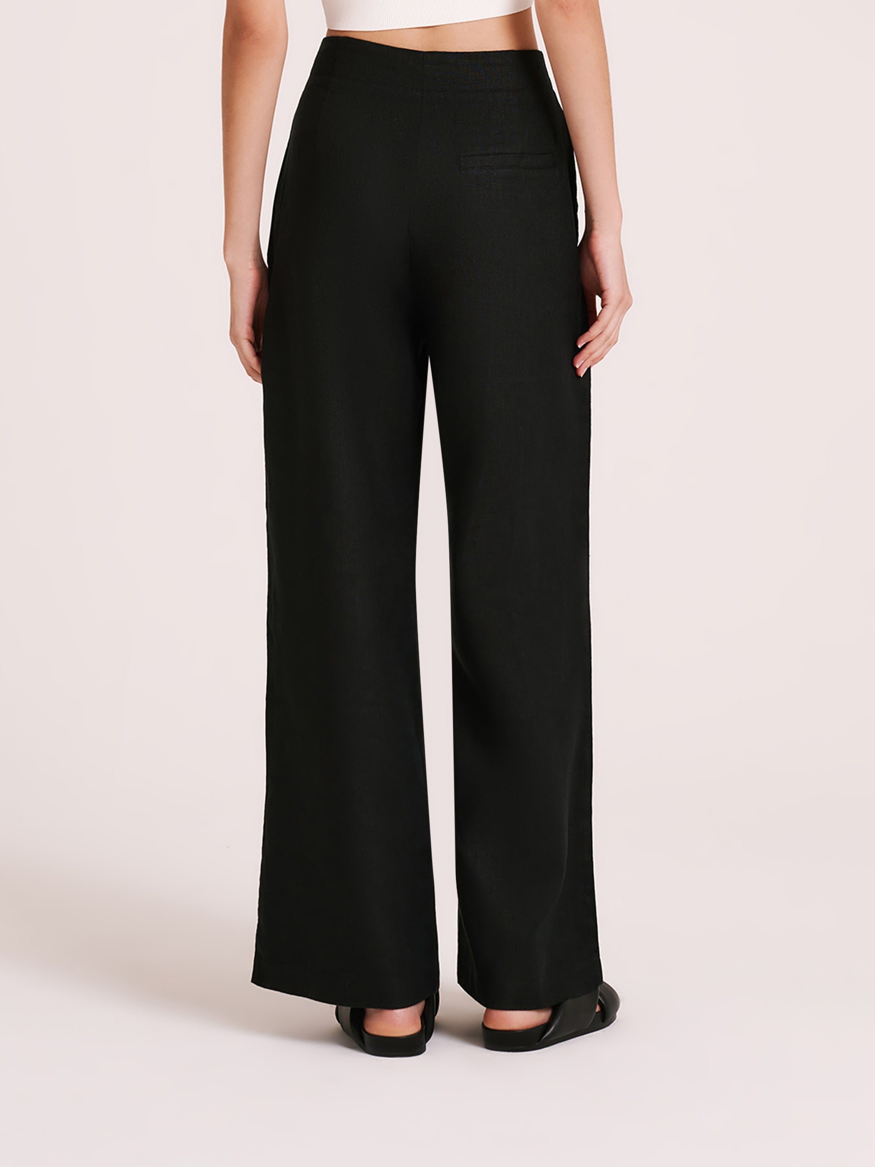 Amani Tailored Linen Pants in Black