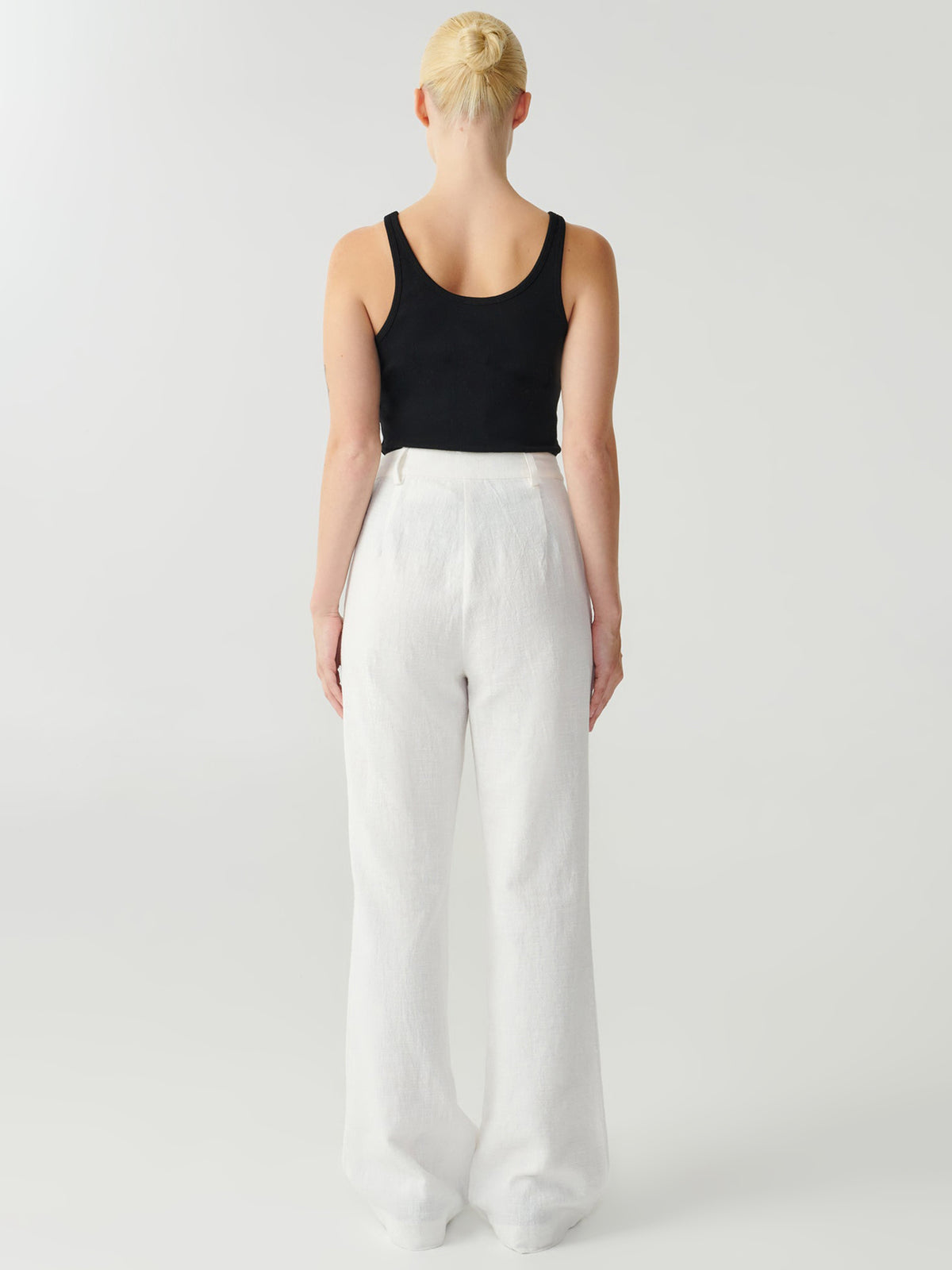 Raef The Label Chilli Pants in White | White