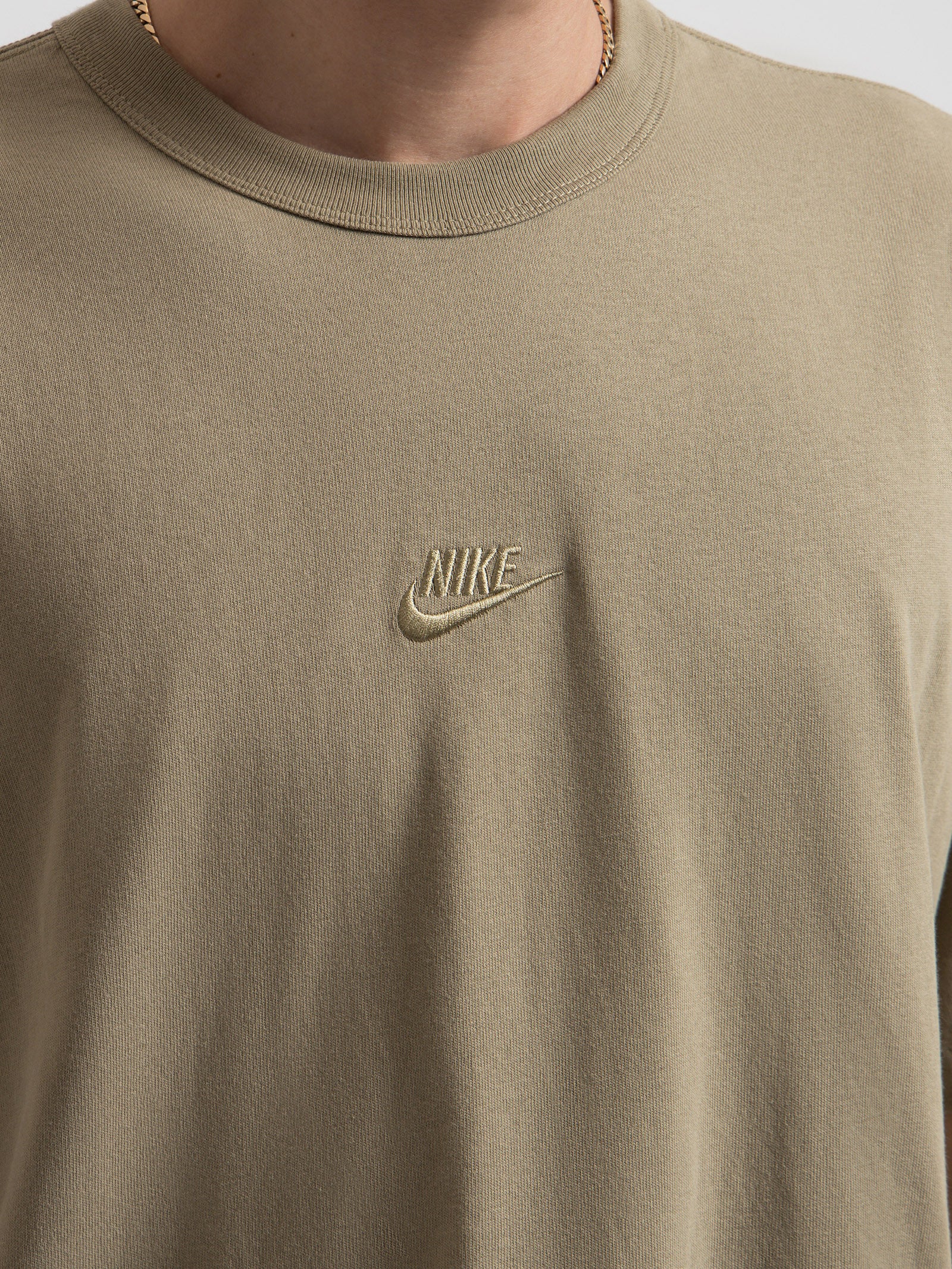 Sportswear Premium Essentials Sustainable T-Shirt in Neutral Olive