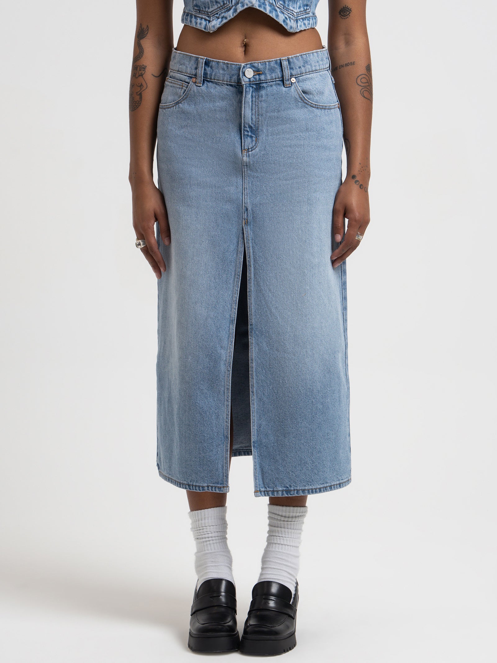 Abrand 99 Low Maxi Skirt in Distressed Light Denim | Glue Store