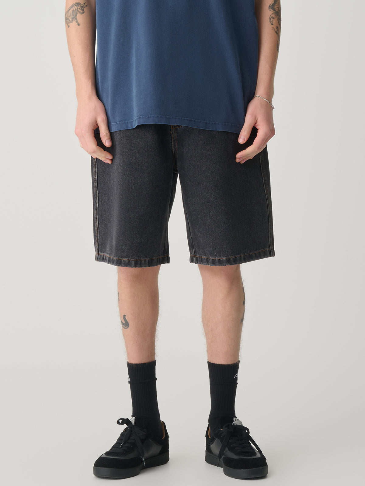 S-Double Denim Standard Short In Washed Black | Washed Black