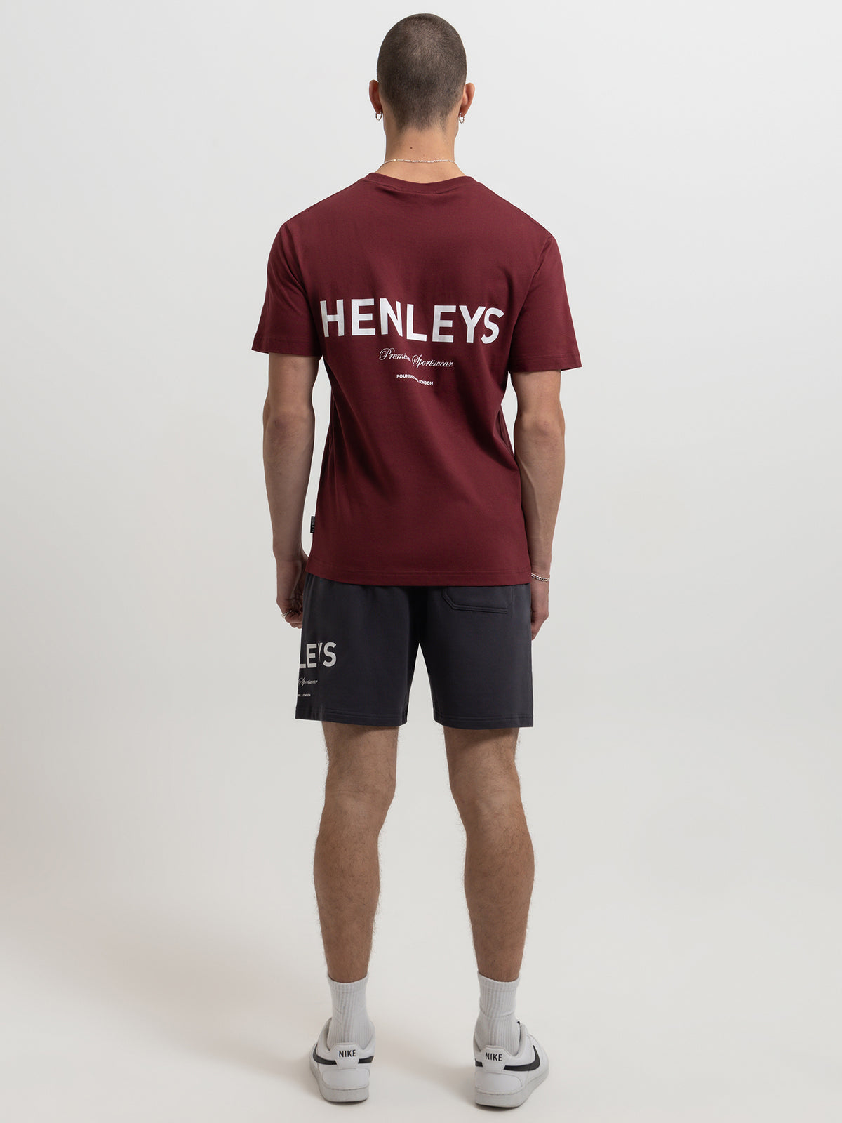 Henleys Contender T-Shirt in Cherry | Cherry