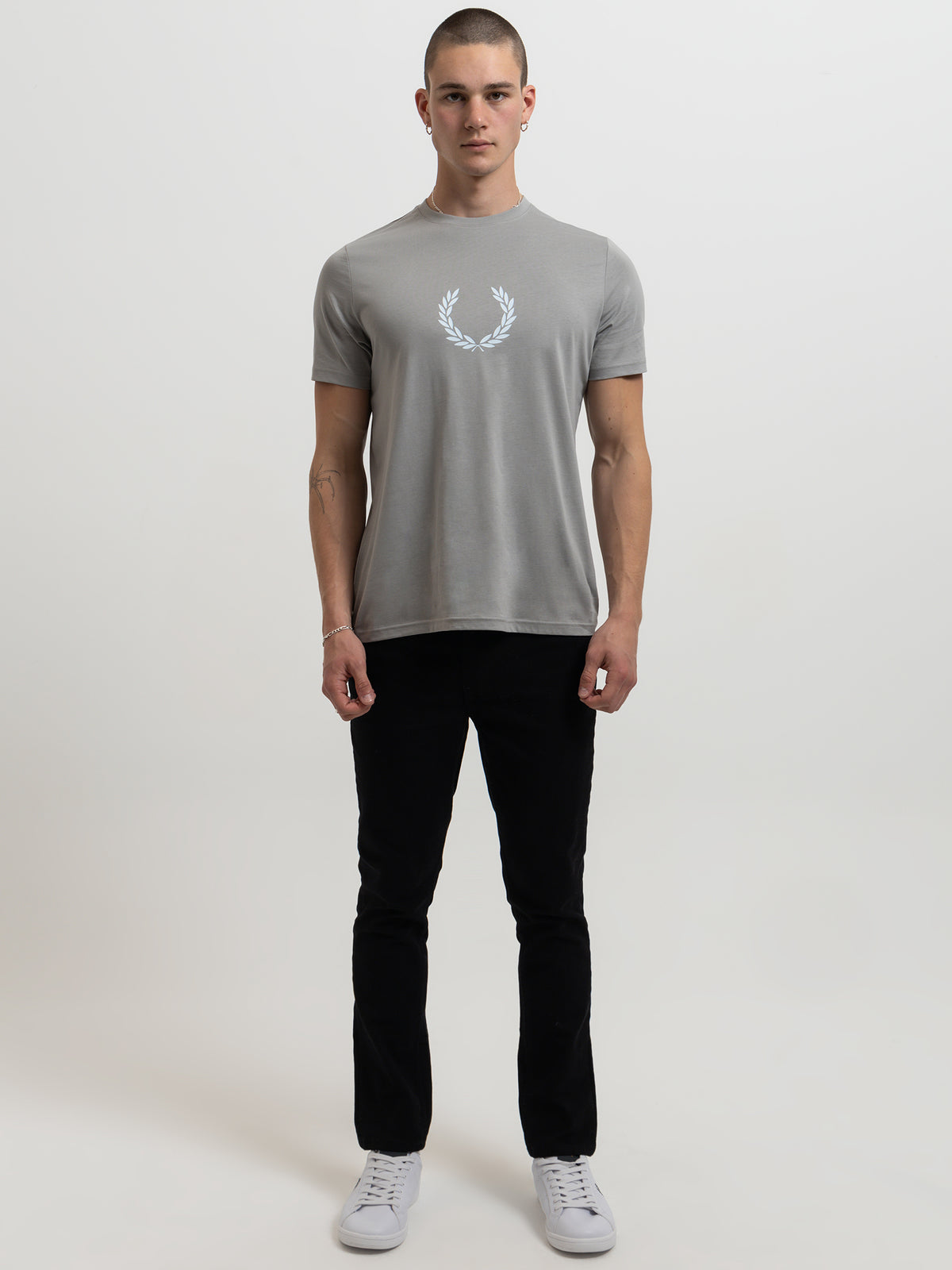 Fred Perry Laurel Wreath Graphic T-Shirt in Limestone | Limestone