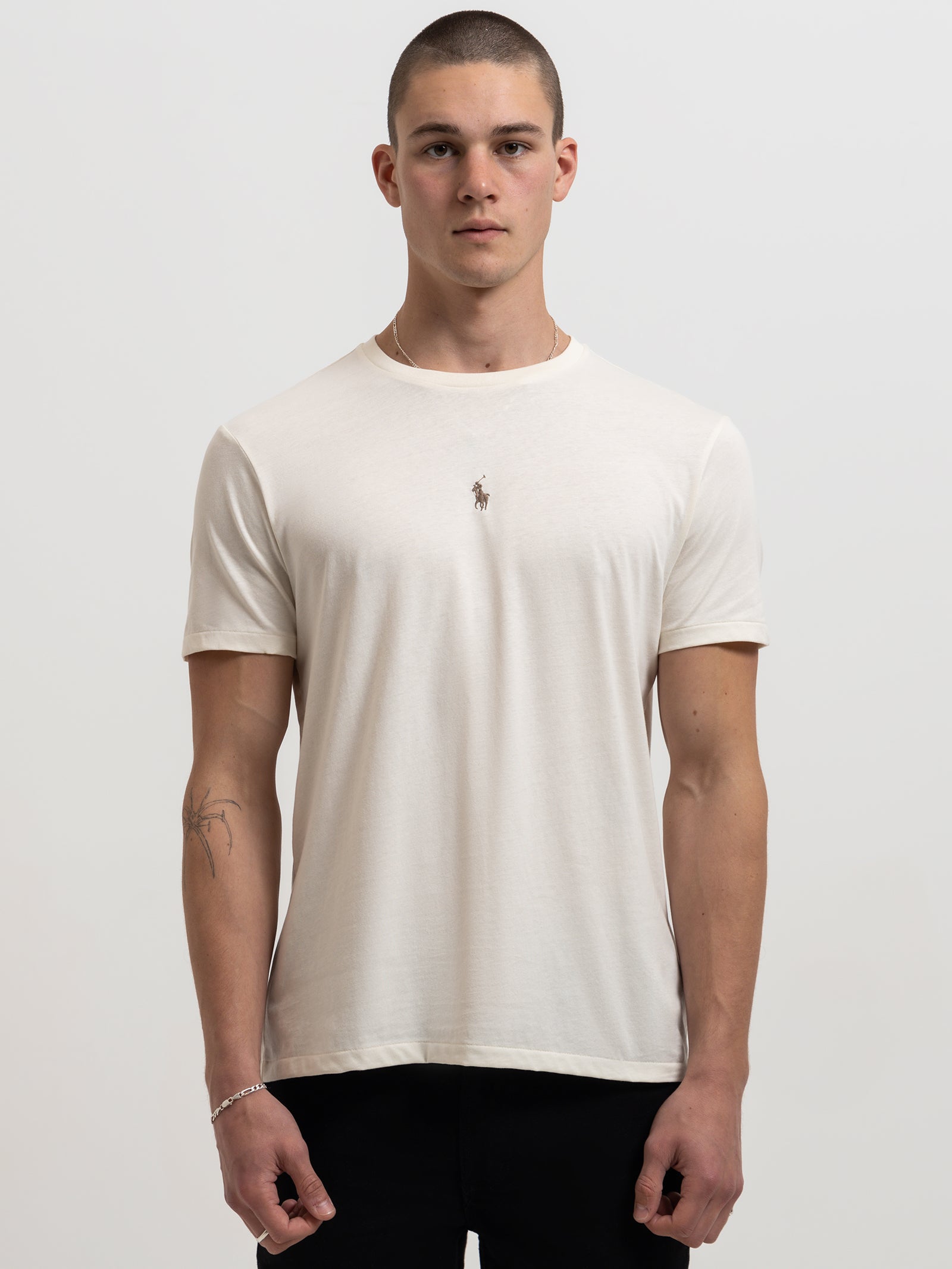 Centre Pony T-Shirt in Clubhouse Cream