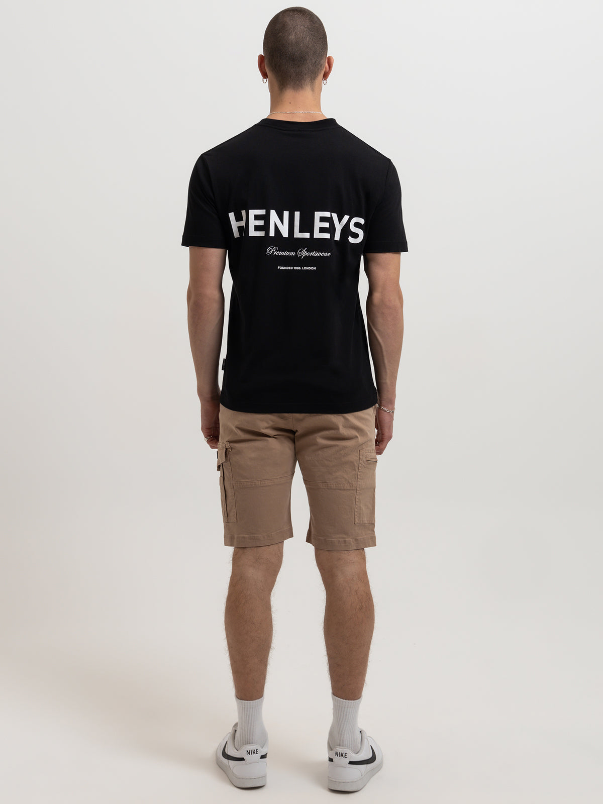 Henleys Contender T-Shirt in Black | Black