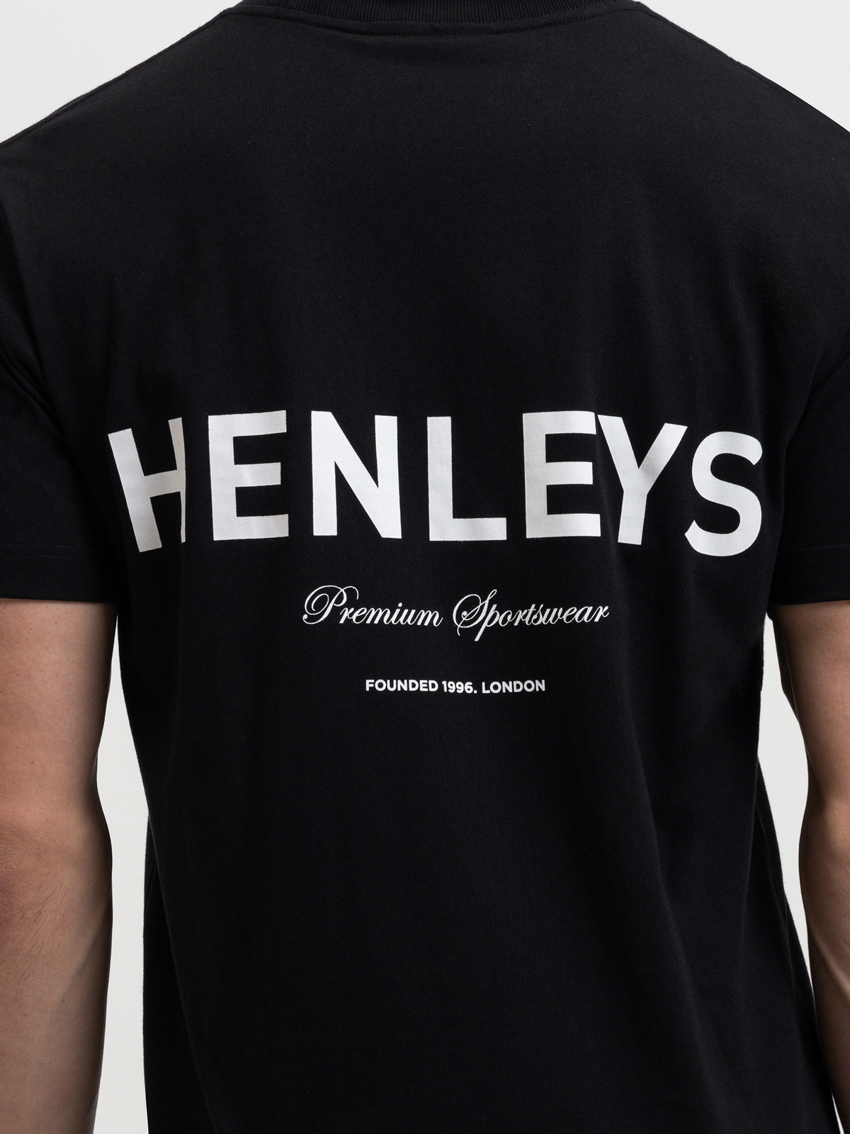 Henleys Contender T-Shirt in Black | Black