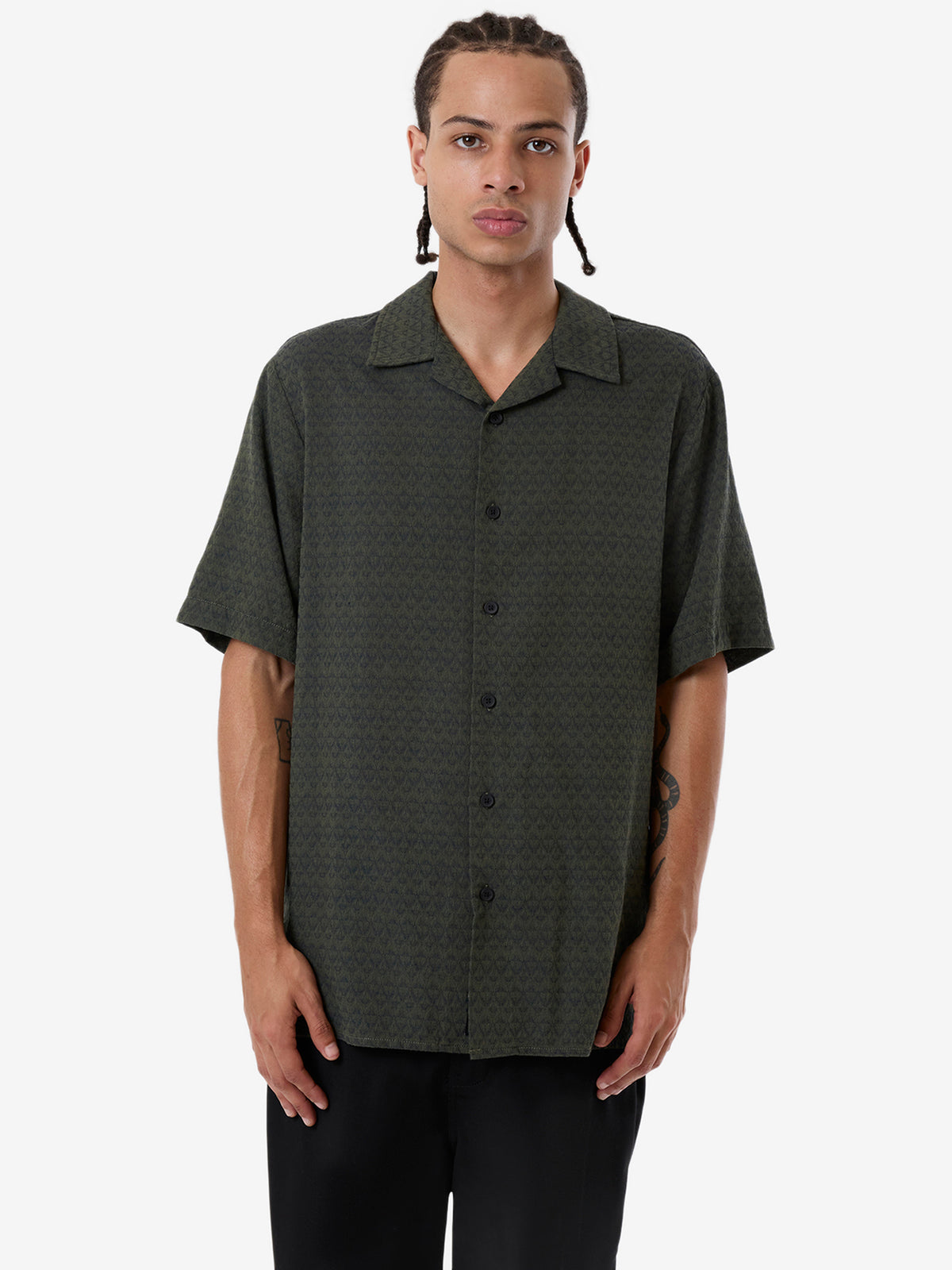 Thrills Airborne Bowling Shirt | Grape Leaf