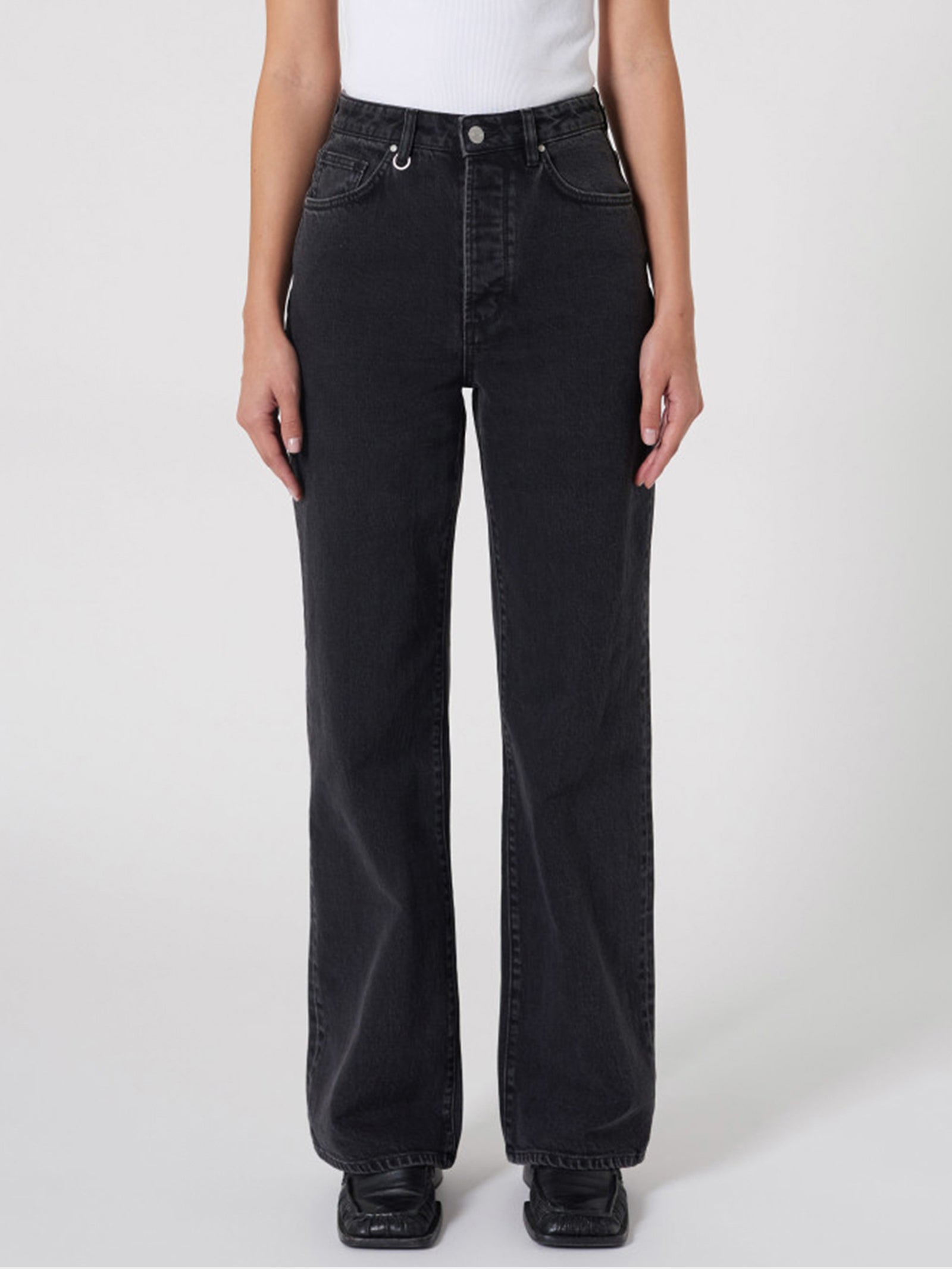 Neuw Coco Relaxed Jeans in French Black Washed black | Glue Store