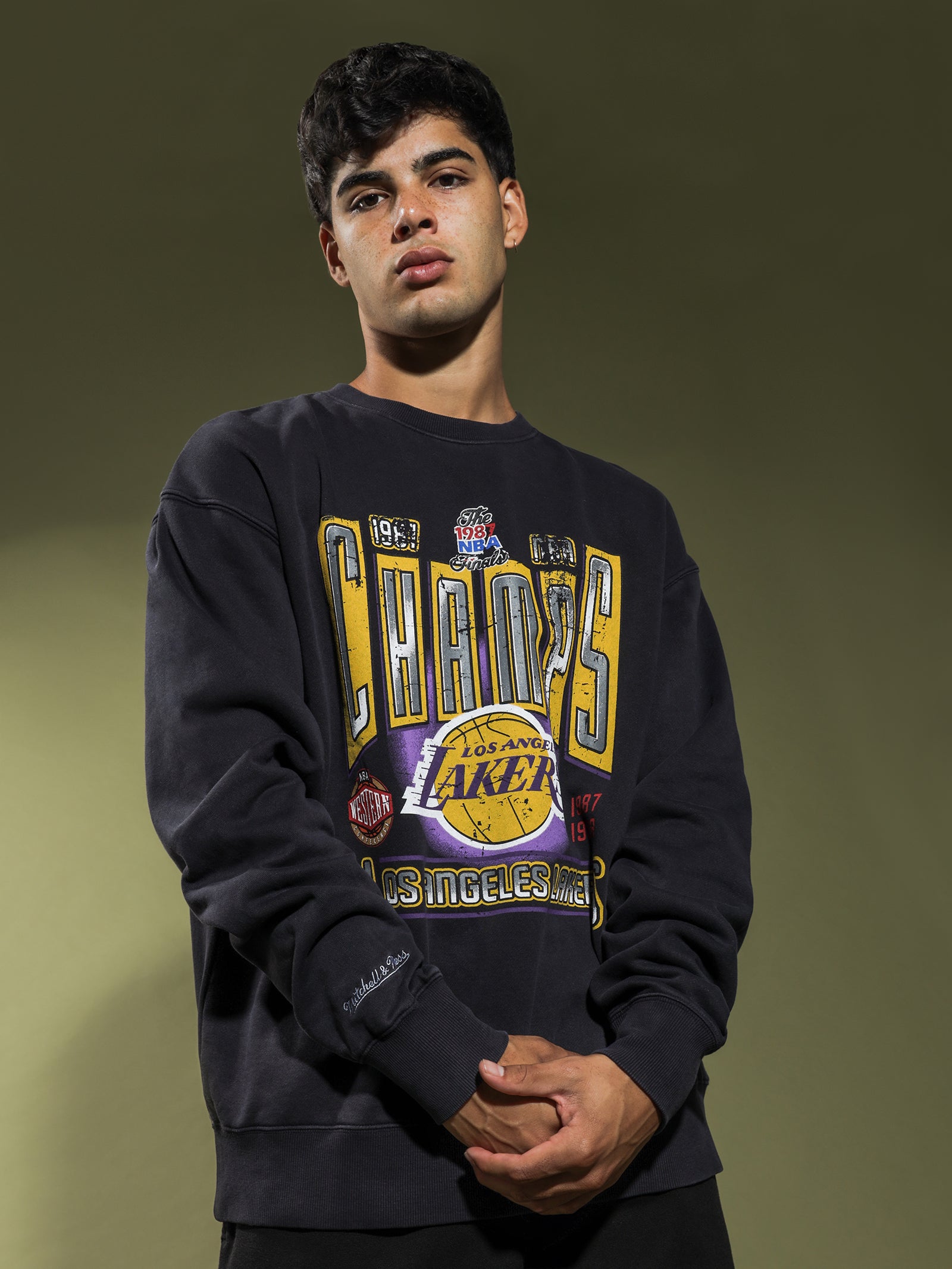 Lakers crew neck store sweatshirt