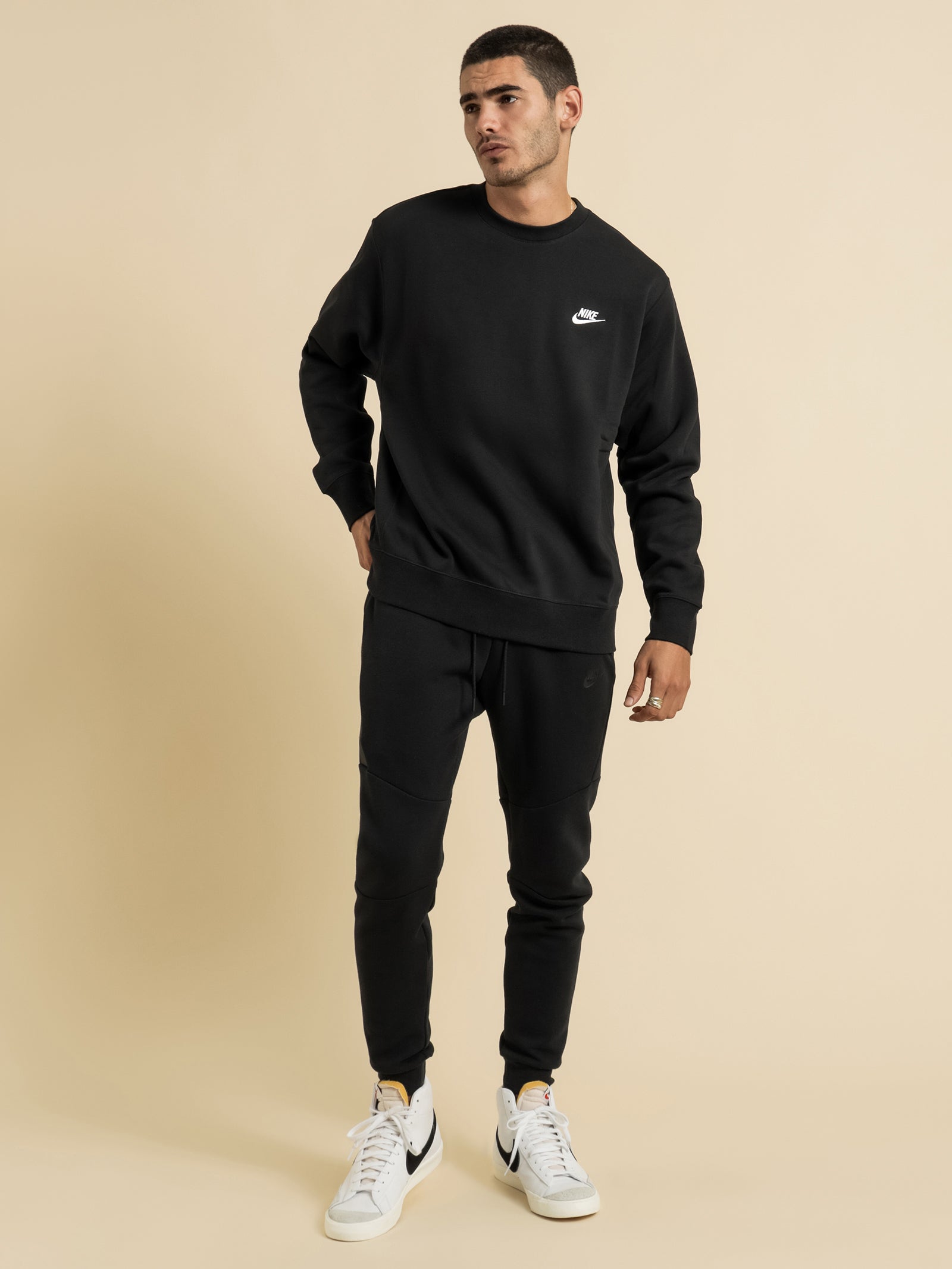 Sportswear Club Crew Sweat in Black